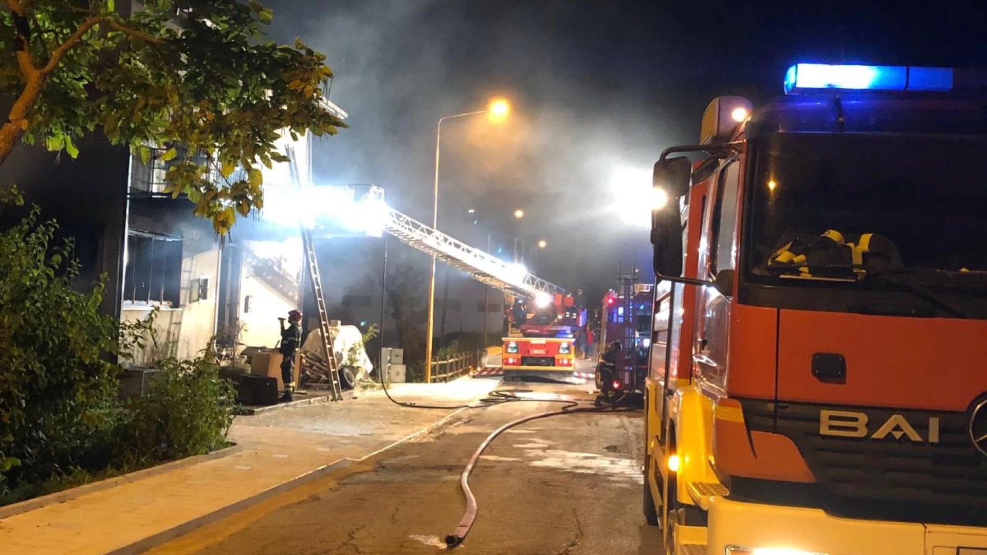 Frosolone: a fuoco palazzina in località San Pietro in Valle. Le foto dei soccorsi dei Vigili del Fuoco