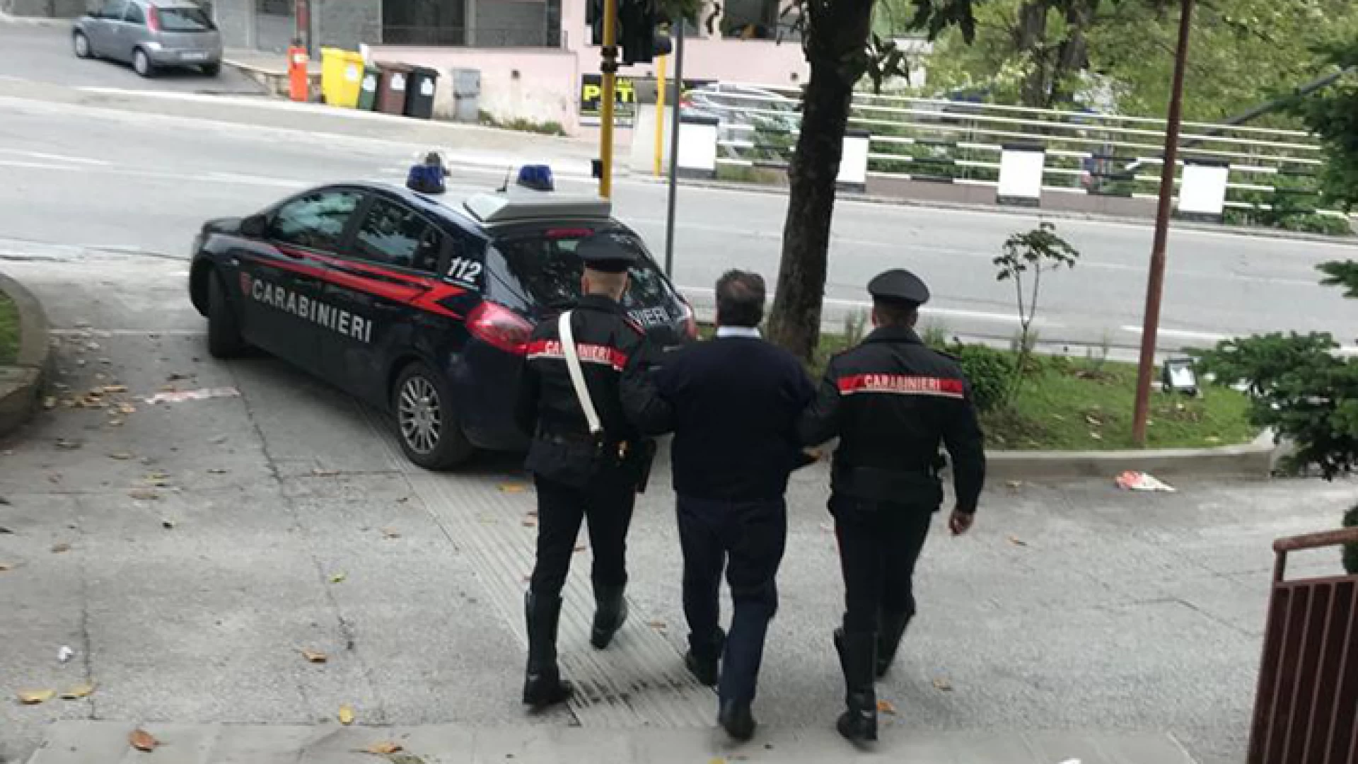 Isernia: i Carabinieri arrestano un pregiudicato e denunciano due persone per esercizio arbitrario delle proprie ragioni e minacce.