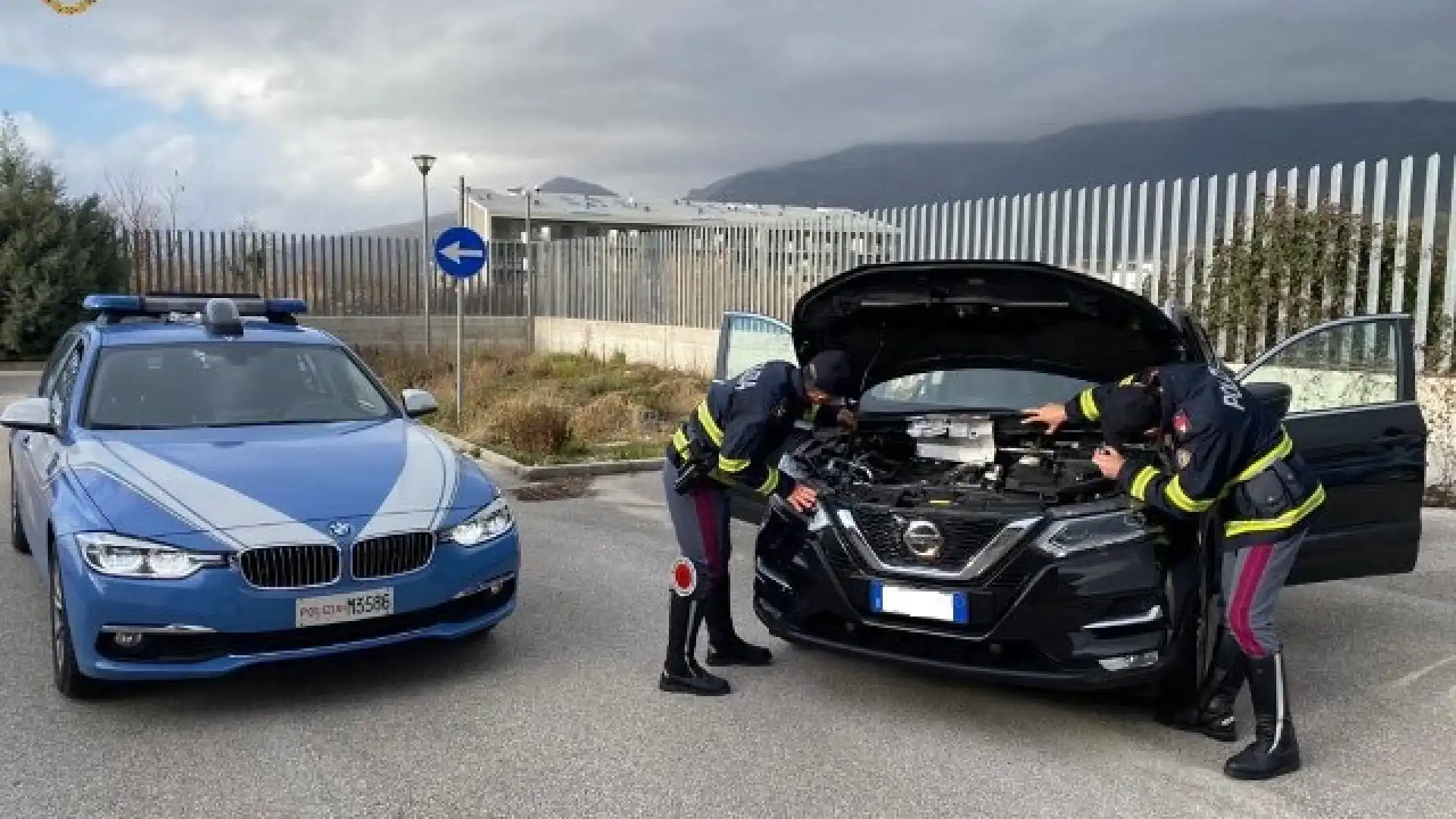 Isernia: la Polizia sequestra un’autovettura rubata, riciclata con documenti falsi e rivenduta.