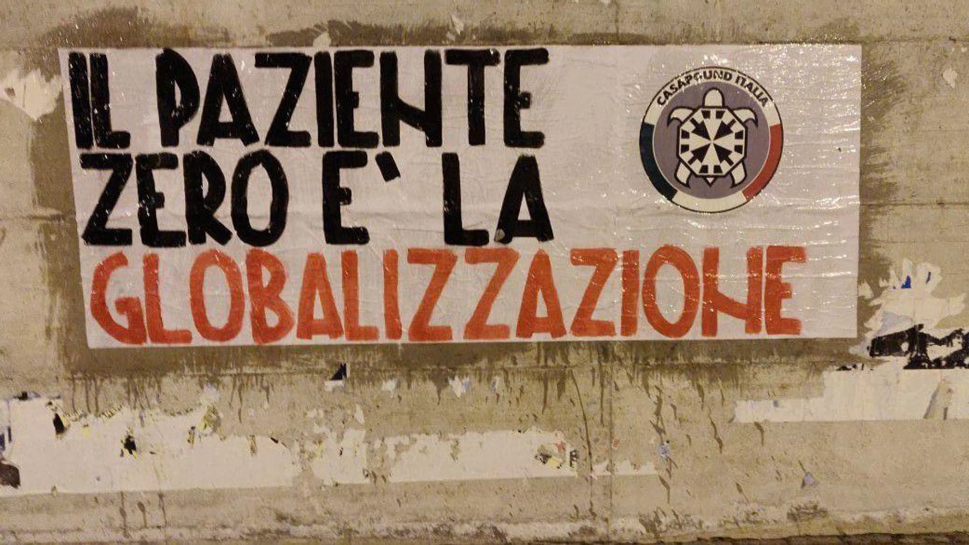 “Il paziente zero è la globalizzazione”, striscioni di CasaPound in tutta Italia su Coronavirus