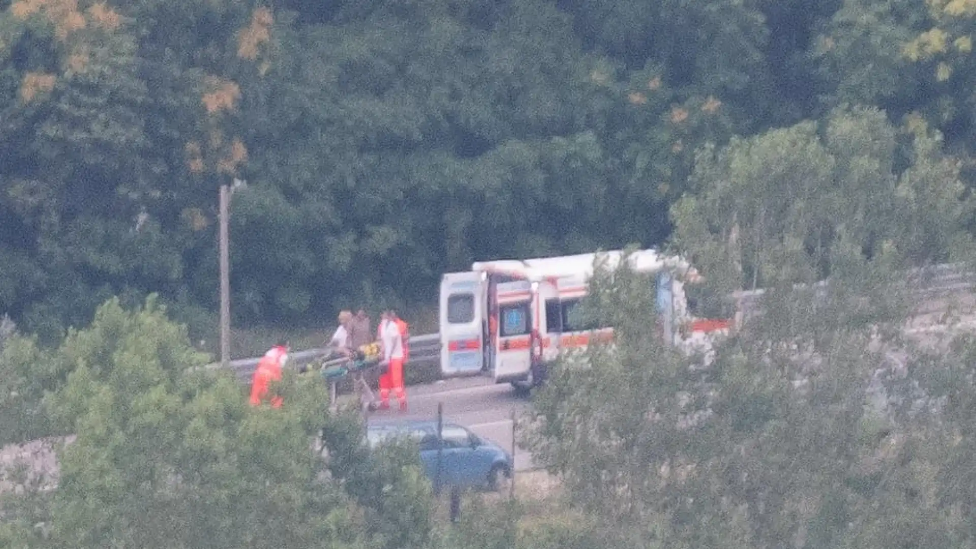 Colli a Volturno: strada bagnata e carambola tra motociclisti. Due feriti sulla 158