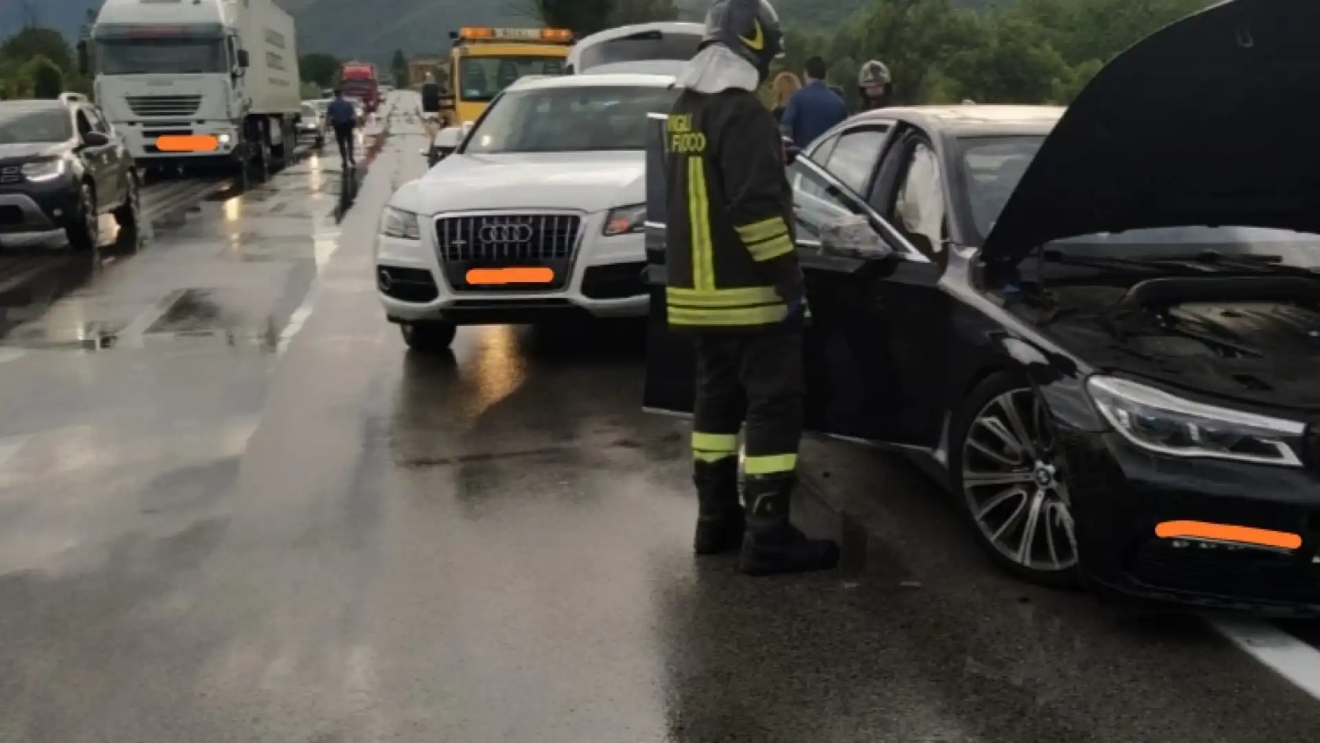 Statale 158: violento impatto tra due auto all'altezza di Roccaravindola. Un ferito