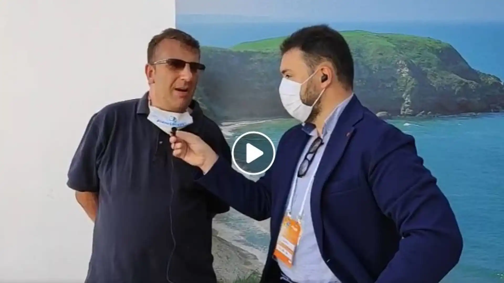 Ritiro Napoli da Castel Di Sangro, il live odierno con Luigi Giordano di "Pianeta Napoli". Guarda il video