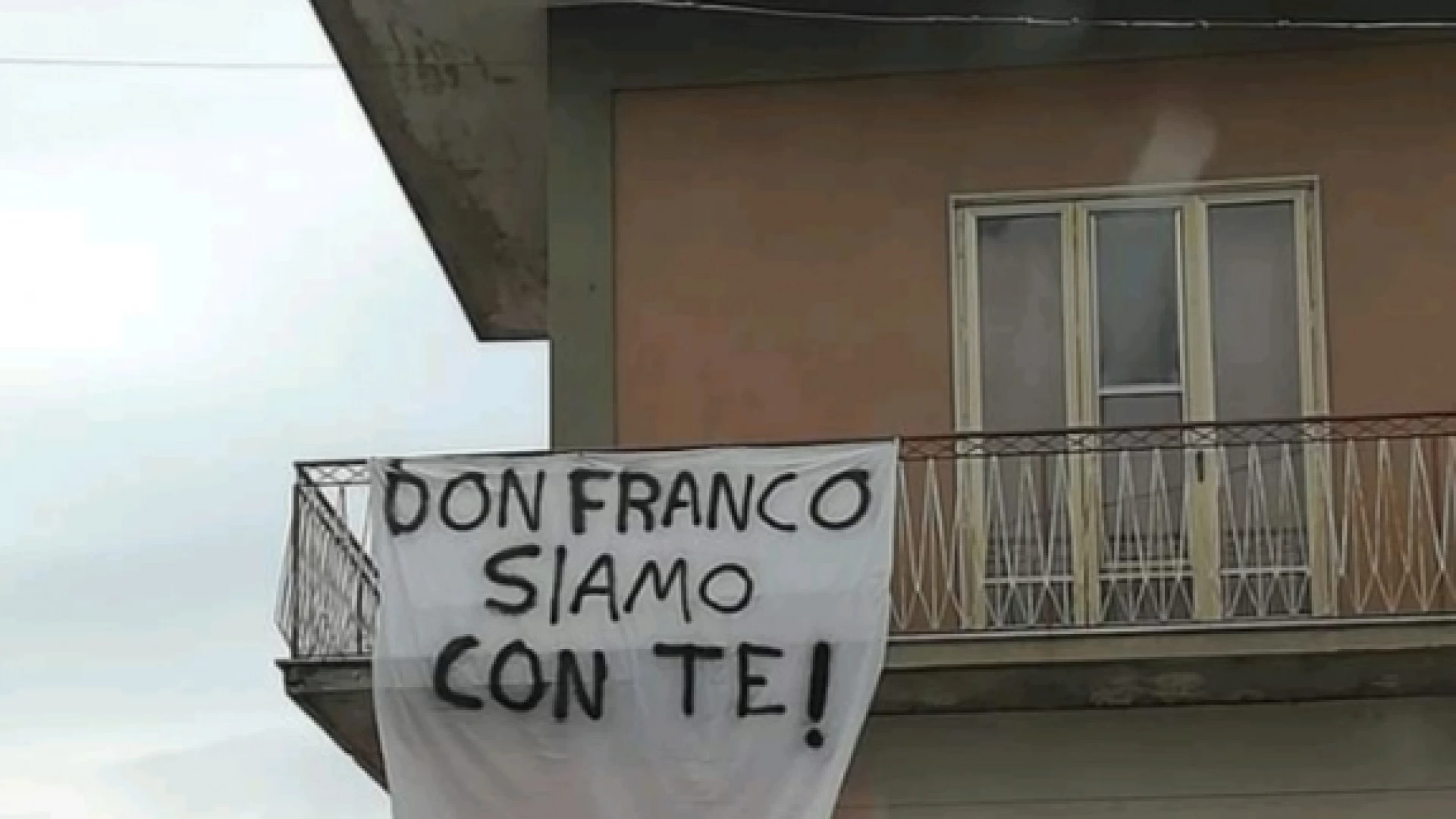 Macchiagodena: la lettera aperta a sostegno di Don Franco Romano