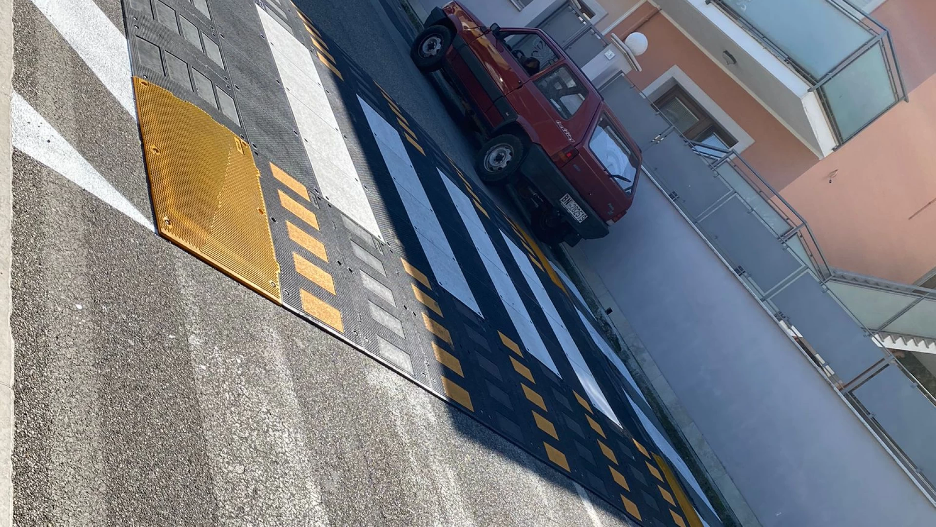 Sesto Campano: prevenzione incidenti e sicurezza degli automobilisti. Installati dossi nel centro abitato.