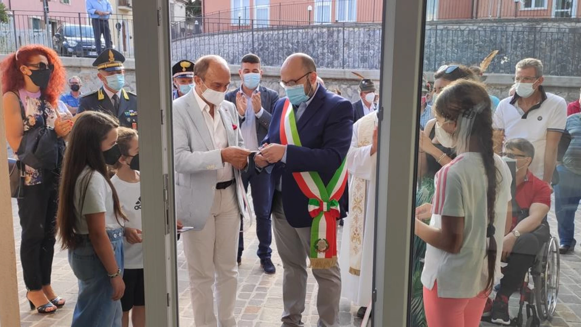 Fornelli ricorda i suoi Martiri dedicando a loro il Museo dell’Eccidio. Inaugurata la struttura multimediale. Guarda il servizio.