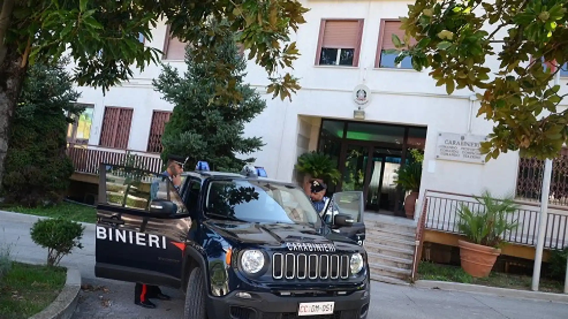 Isernia: giovane studente da fuoco ad un crocifisso. Denunciato dai Carabinieri per offesa alla religione mediante vilipendio.