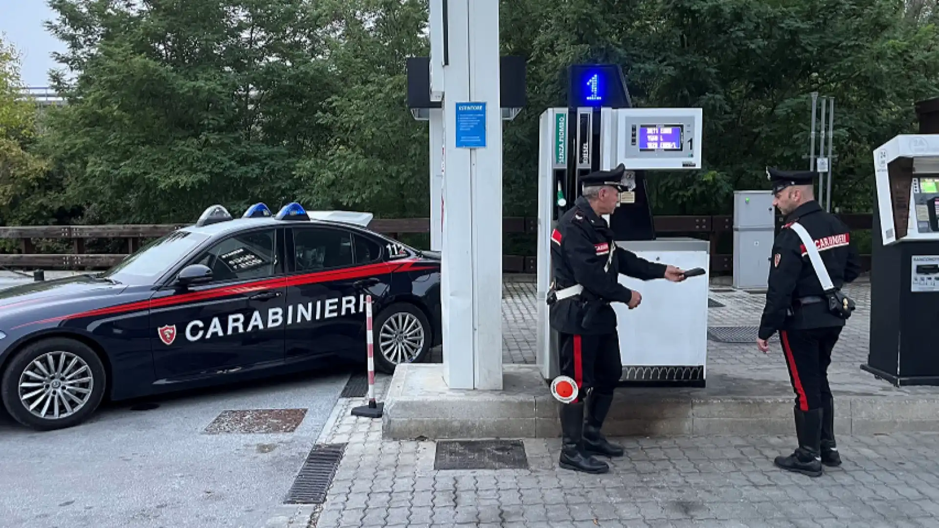 Pescolanciano: i Carabinieri ritrovano portafogli con 1900 euro e lo restituiscono al proprietario.