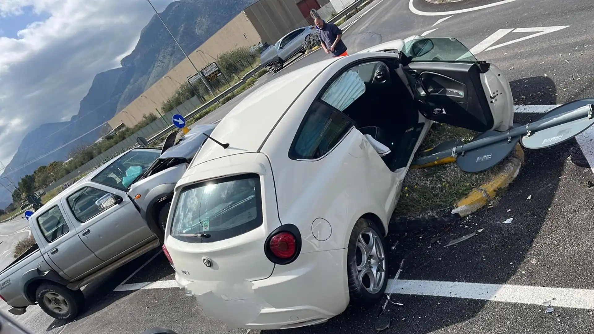 Pozzilli: incidente tra due auto nella strada consortile. 118 sul posto.