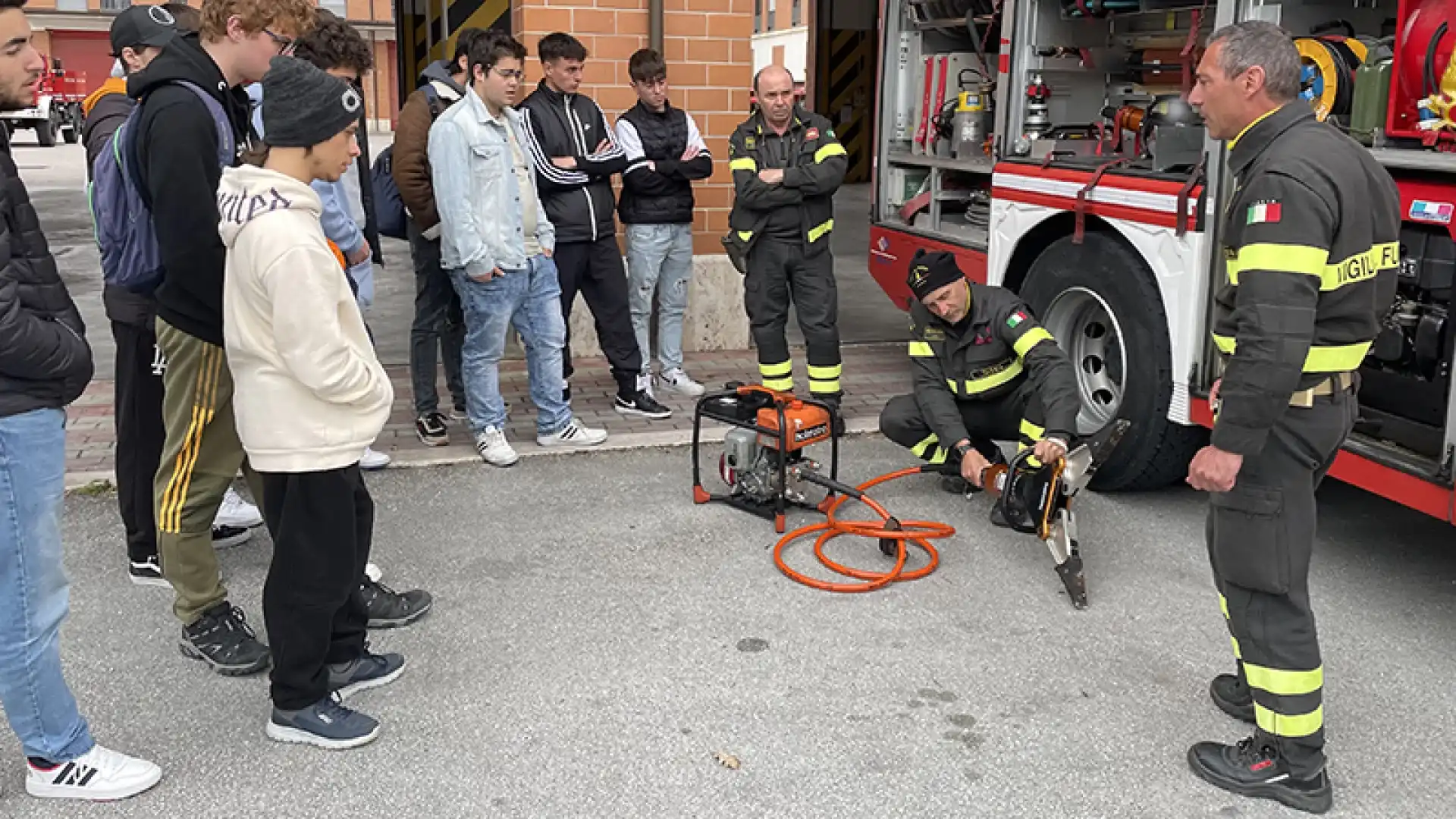 Isernia: progetto "Legalità Viva". Gli alunni del Fermi in visita al Comando Provinciale dei Vigili del Fuoco.