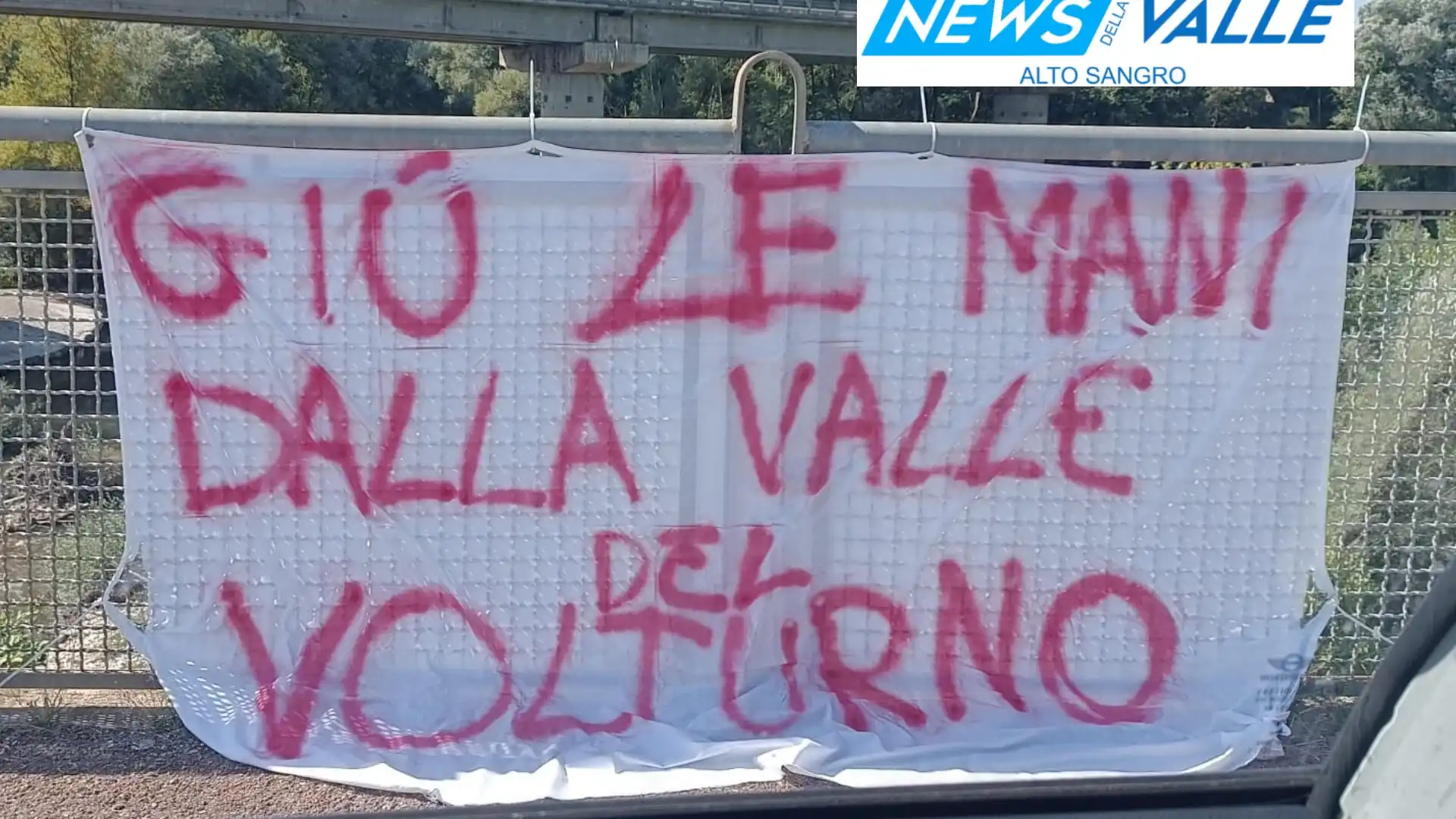 Salviamo il lago con i nostri ricordi...per far capire ai potenti che esiste qualcosa che superi il Dio Denaro.