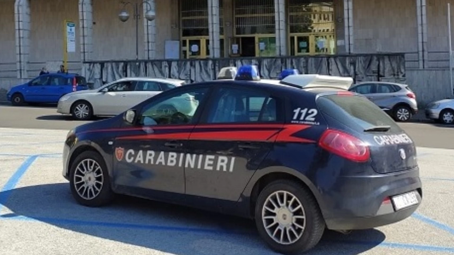 Isernia:Furto di un pantalone in un negozio, merce recuperata. Persona denunciata dai Carabinieri.
