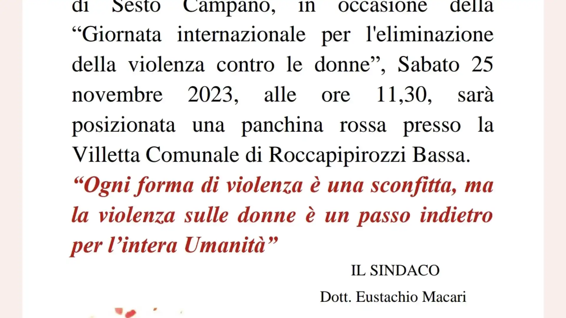 Sesto Campano: questa mattina l'installazione di una panchina rossa a Roccapipirozzi bassa.