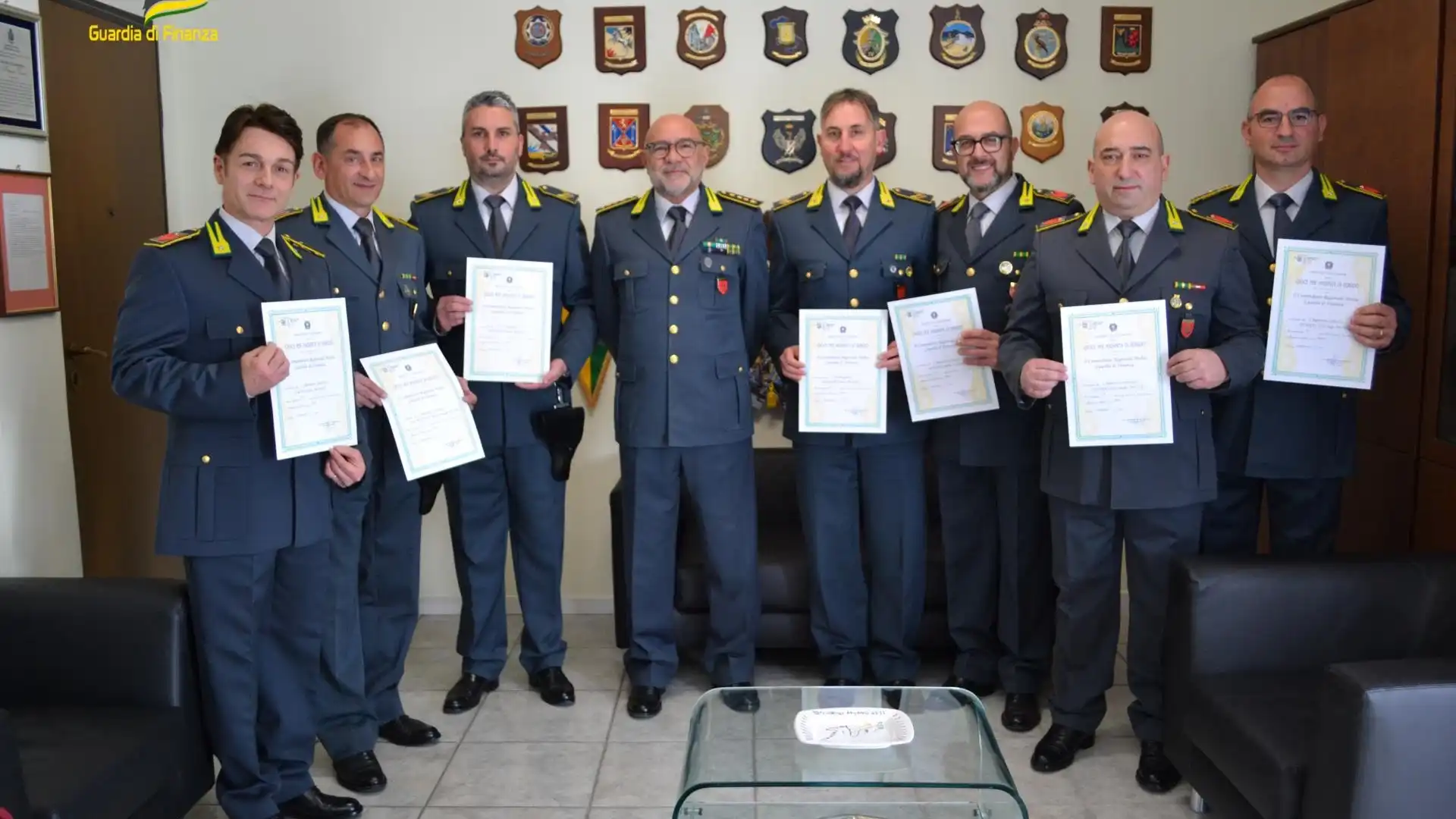 Isernia: questa  mattina la consegna delle croci per anzianità presso il Comando Provinciale della Guardia di Finanza.