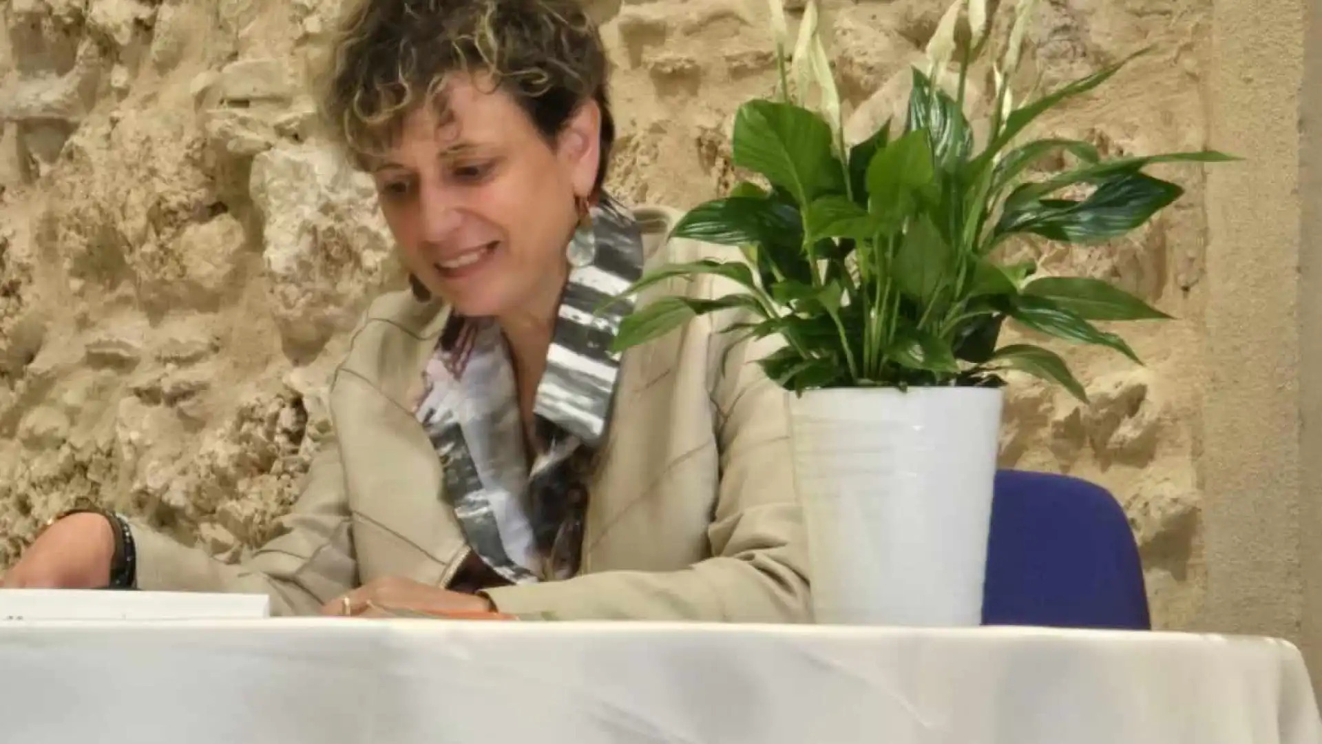 Castel Di Sangro : Abruzzo e Puglia uniti dalla poesia. Cesira Donatelli, la poesia è sostenibilità e invocazione alla vita