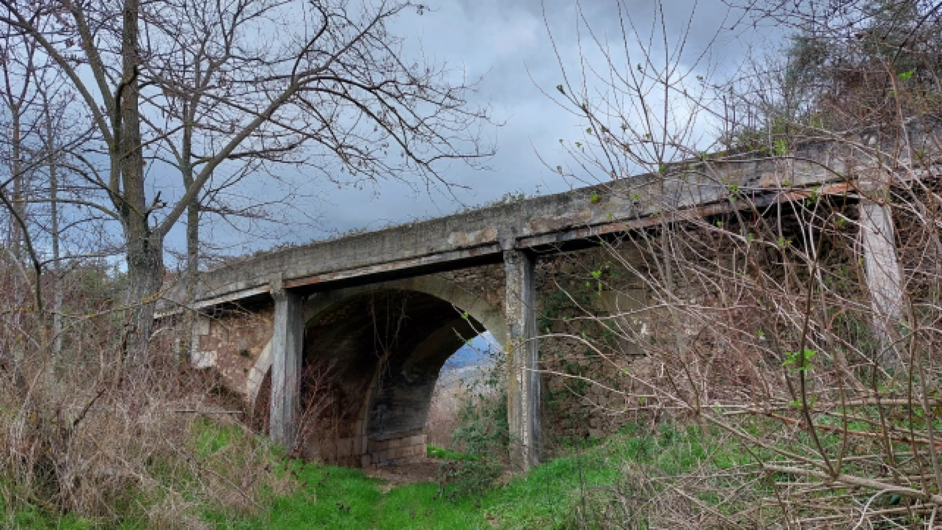 Provincia dell’Aquila: Ponte sulla SP 14 di “Introdacqua”. Avviati lavori per oltre 190mila euro.