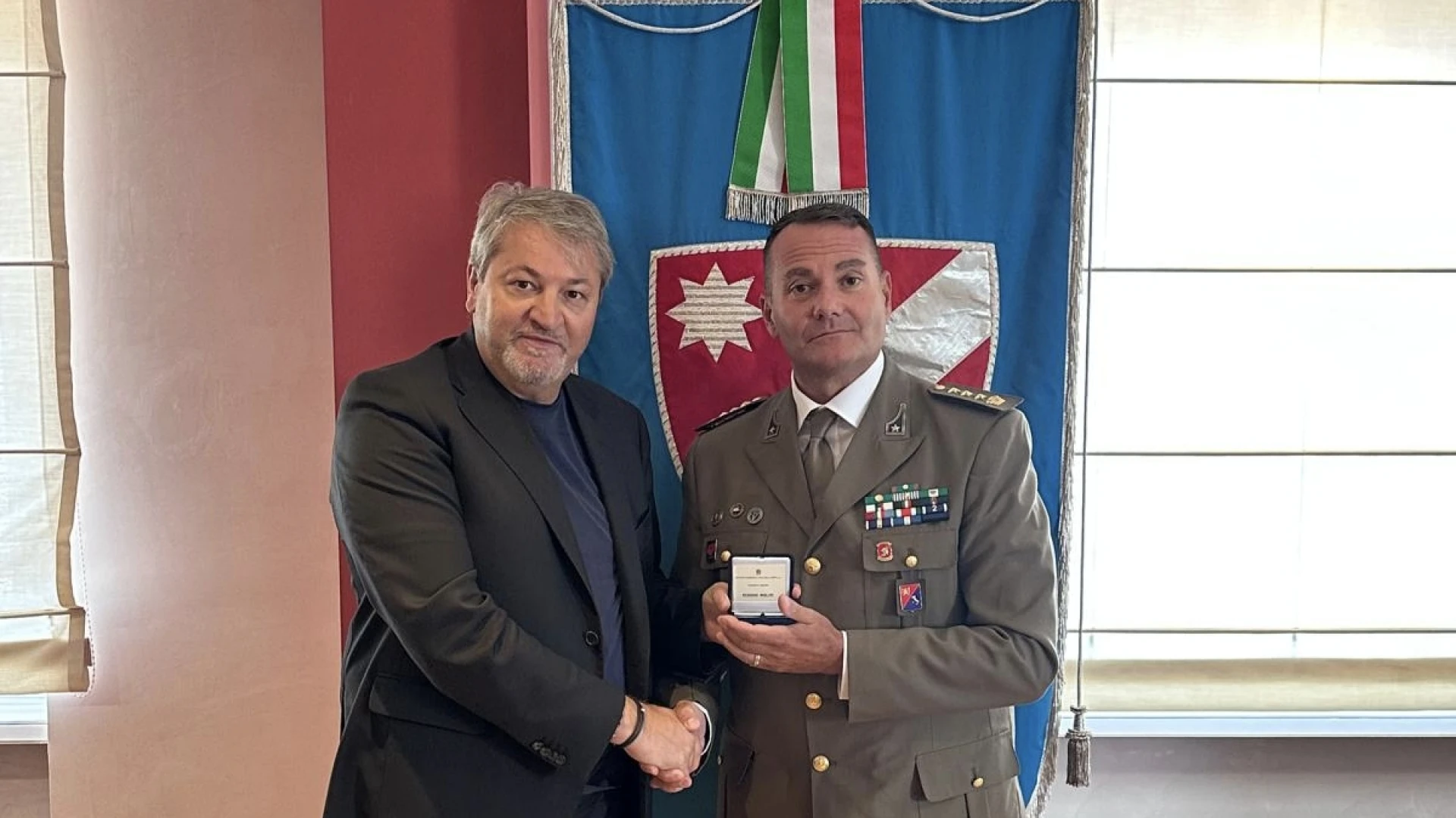 Regione Molise: il presidente Roberti riceve in visita il colonnello Ettore Scialpi.
