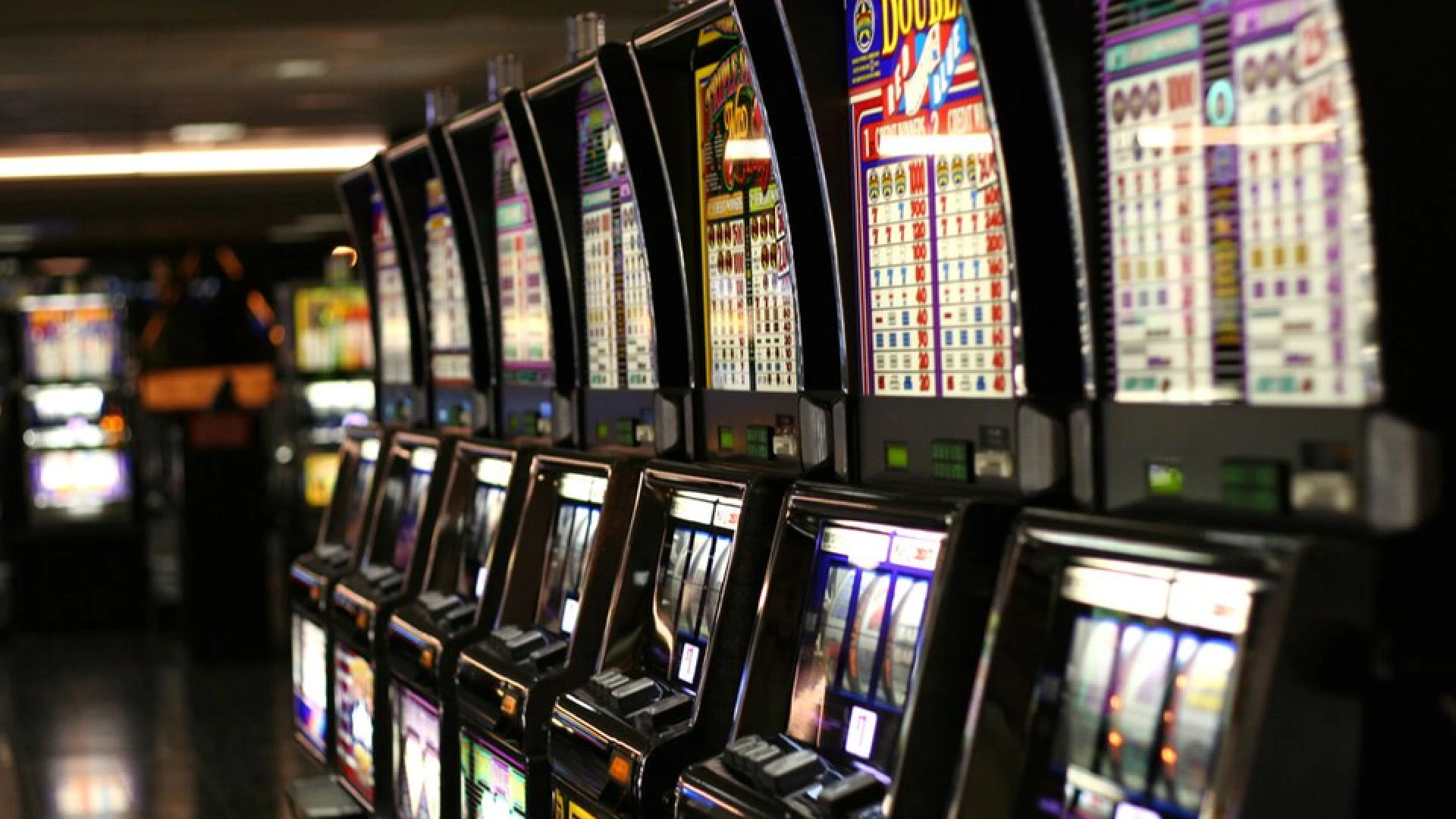Siravo alla guida dell’operazione: sequestrate slot illegali ad Atessa, denunciato il titolare