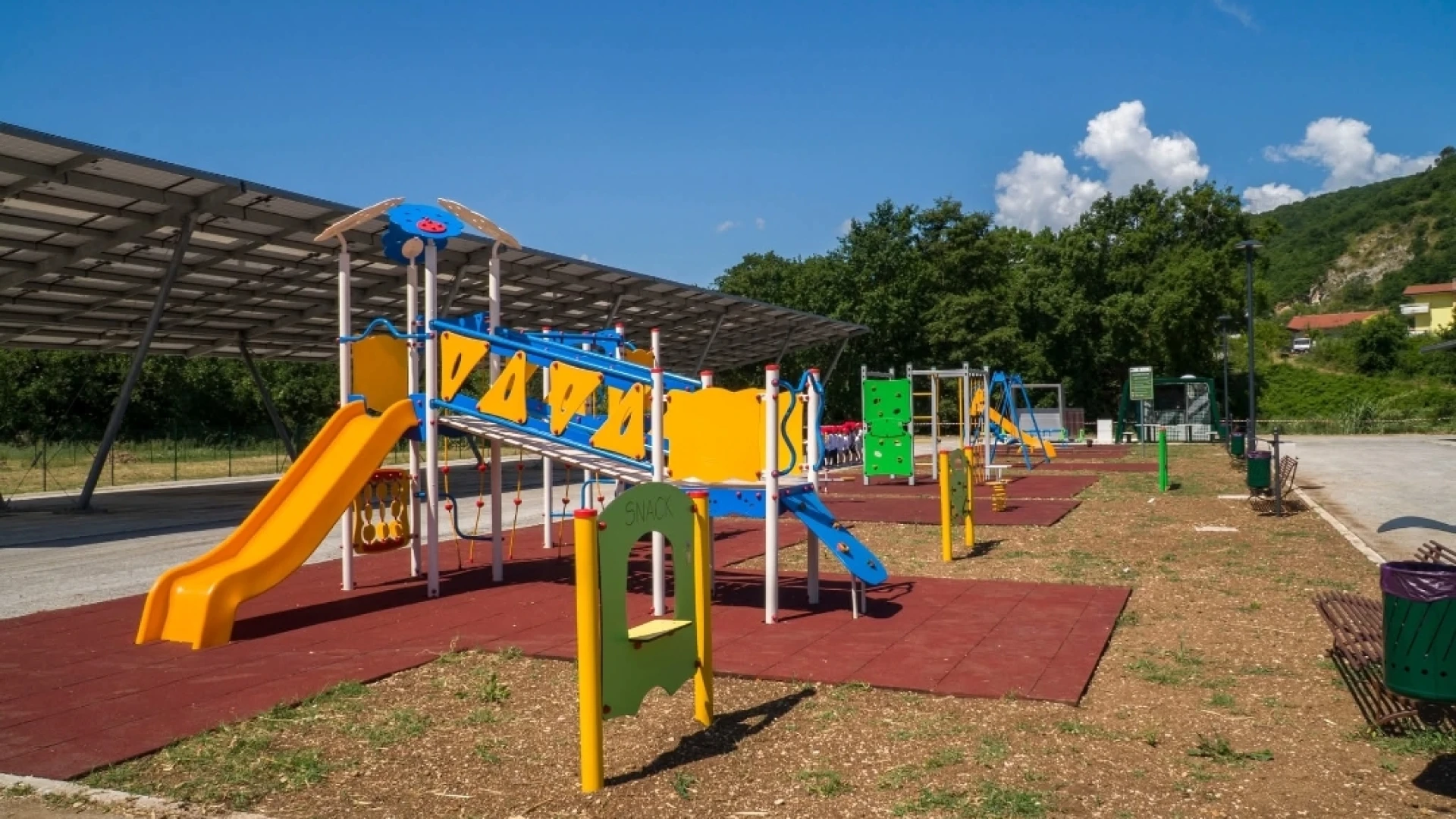 Roccaravindola, inaugurati il nuovo parco giochi e il Dog Park comunale con i fondi Pinqua-PNRR