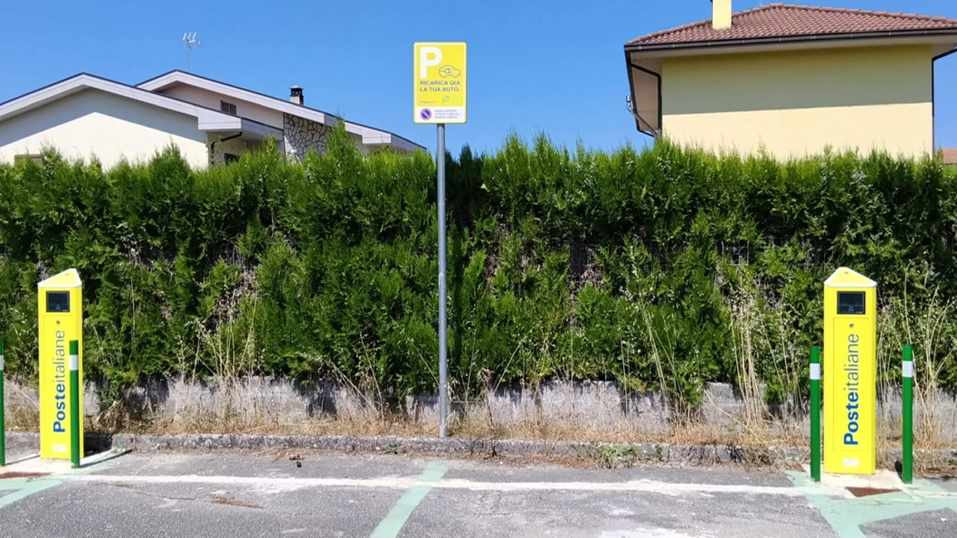 Poste Italiane accelera sulla svolta green: in Molise arrivano altre 17 colonnine di ricarica nei piccoli comuni