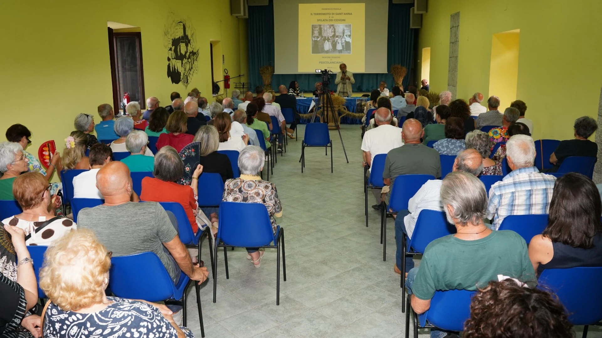 Pescolanciano, grande partecipazione alla presentazione del volume del Prof. Domenico Padula: sala gremita e pubblico proveniente da tutto il Molise.