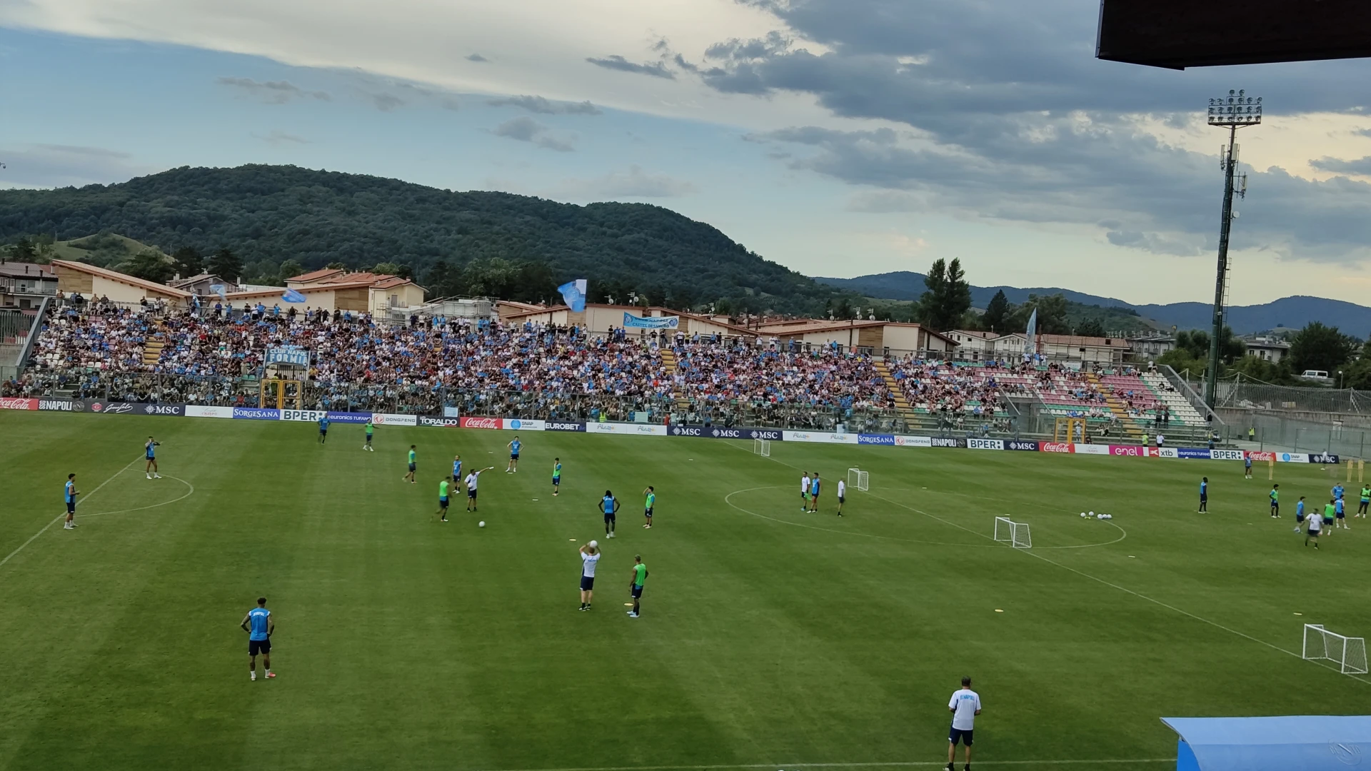 Castel Di Sangro: day 11 per il Napoli al Patini. Continua il ritiro azzurro. Report allenamento pomeridiano.