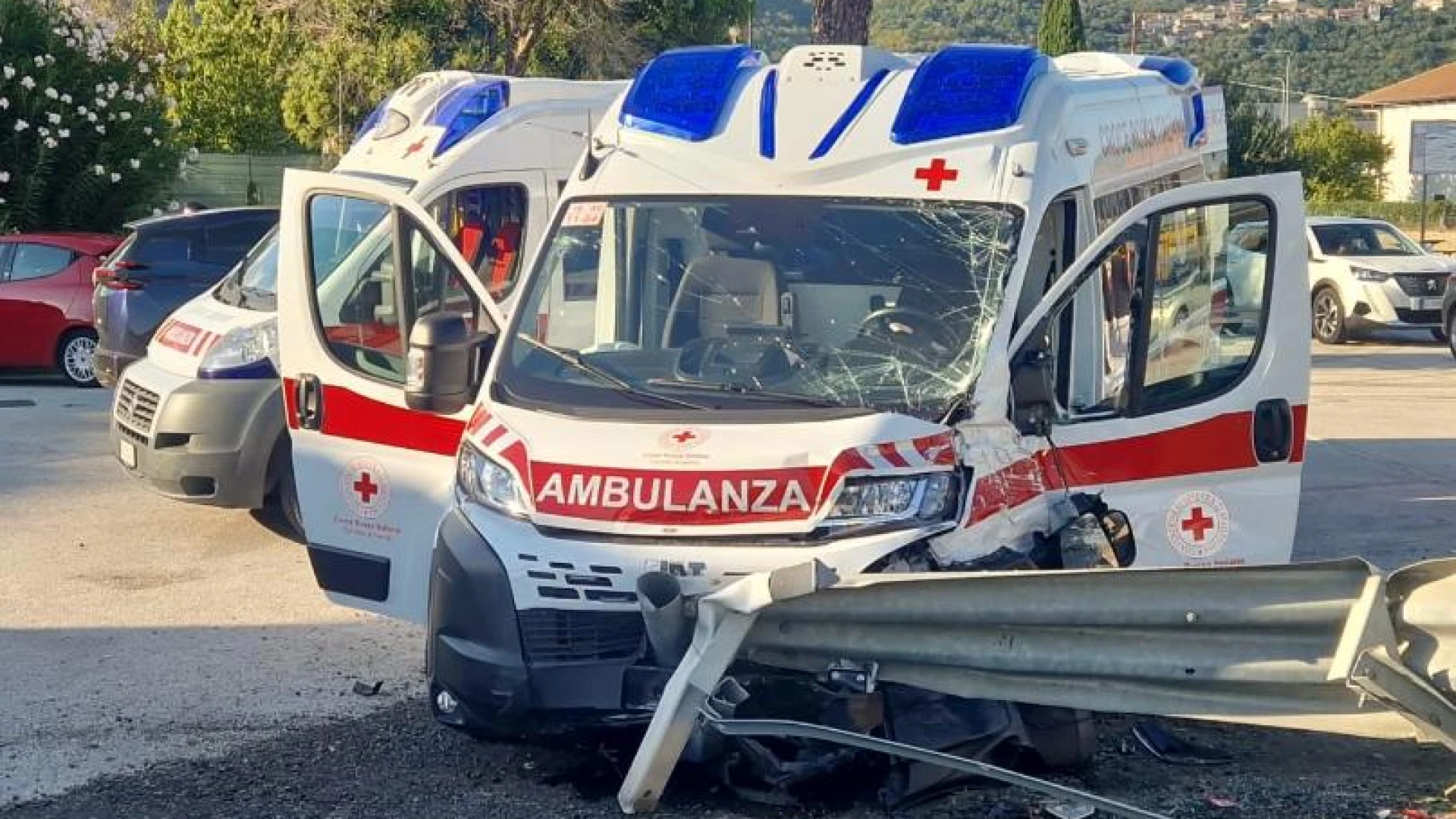 Grave incidente per il Comitato CRI di Isernia: distrutta un’ambulanza. Parte la raccolta fondi straordinaria per riacquistare il mezzo di soccorso.