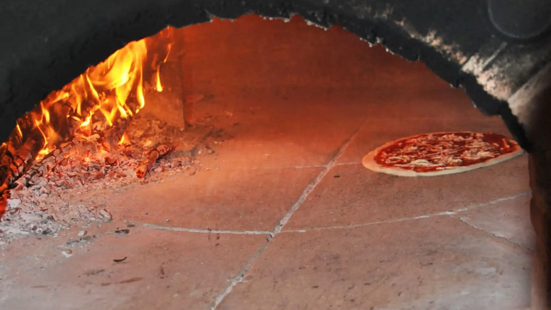 Roccaraso: Giuliano Bucci è il campione del mondo della pizza napoletana.