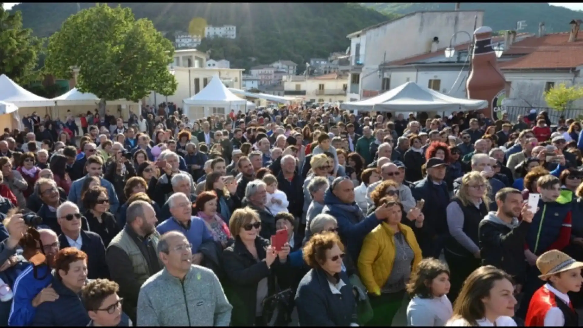 Montaquila: Sagra della Frittata spostata al 28 e 29 maggio. Quest'anno record di 1782 uova per la preparazione della mega frittata