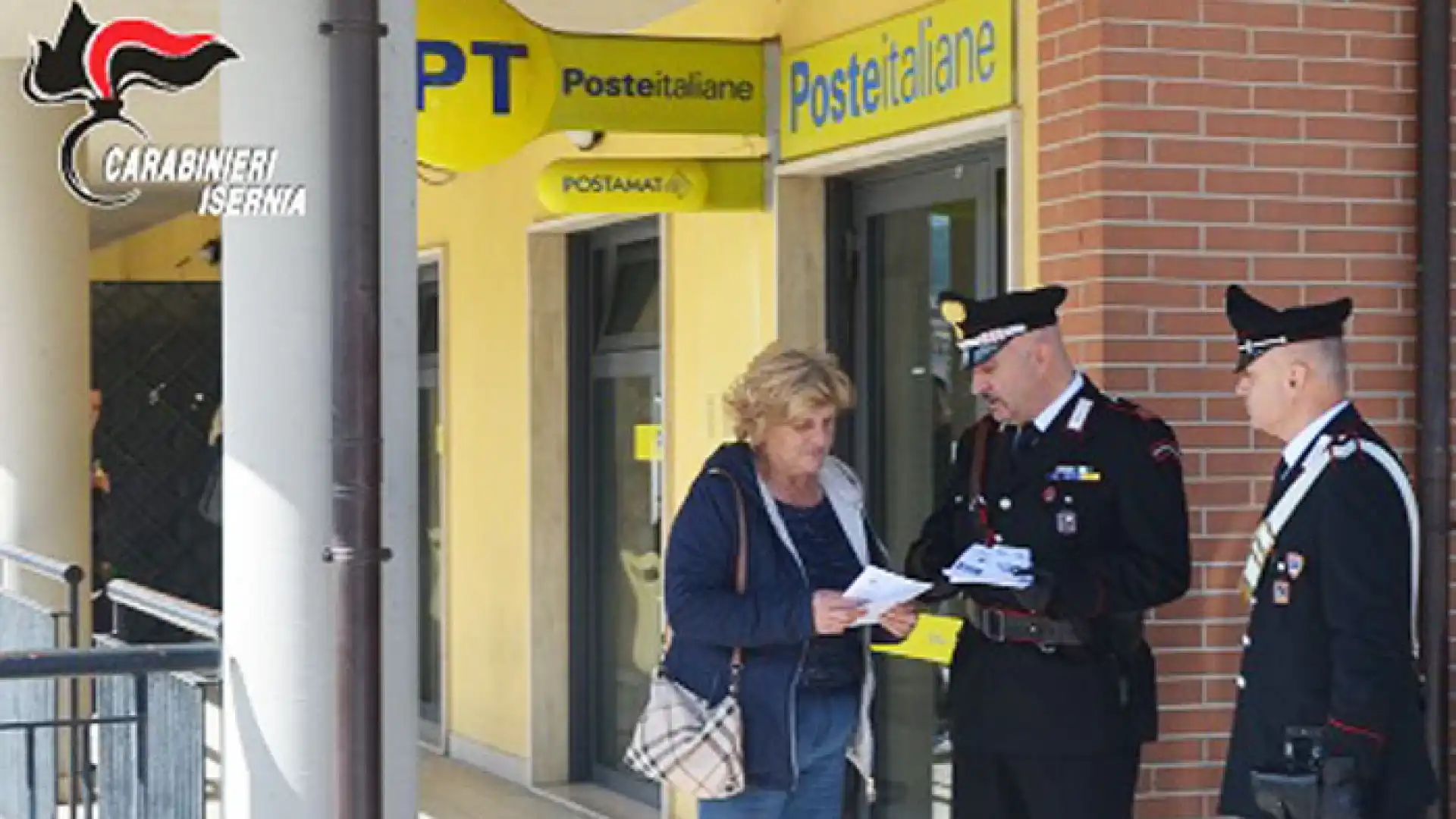 Isernia: Carabinieri in campo contro le truffe ai danni dei cittadini. Distribuiti vademecum presso gli uffici postali soprattutto agli anziani.