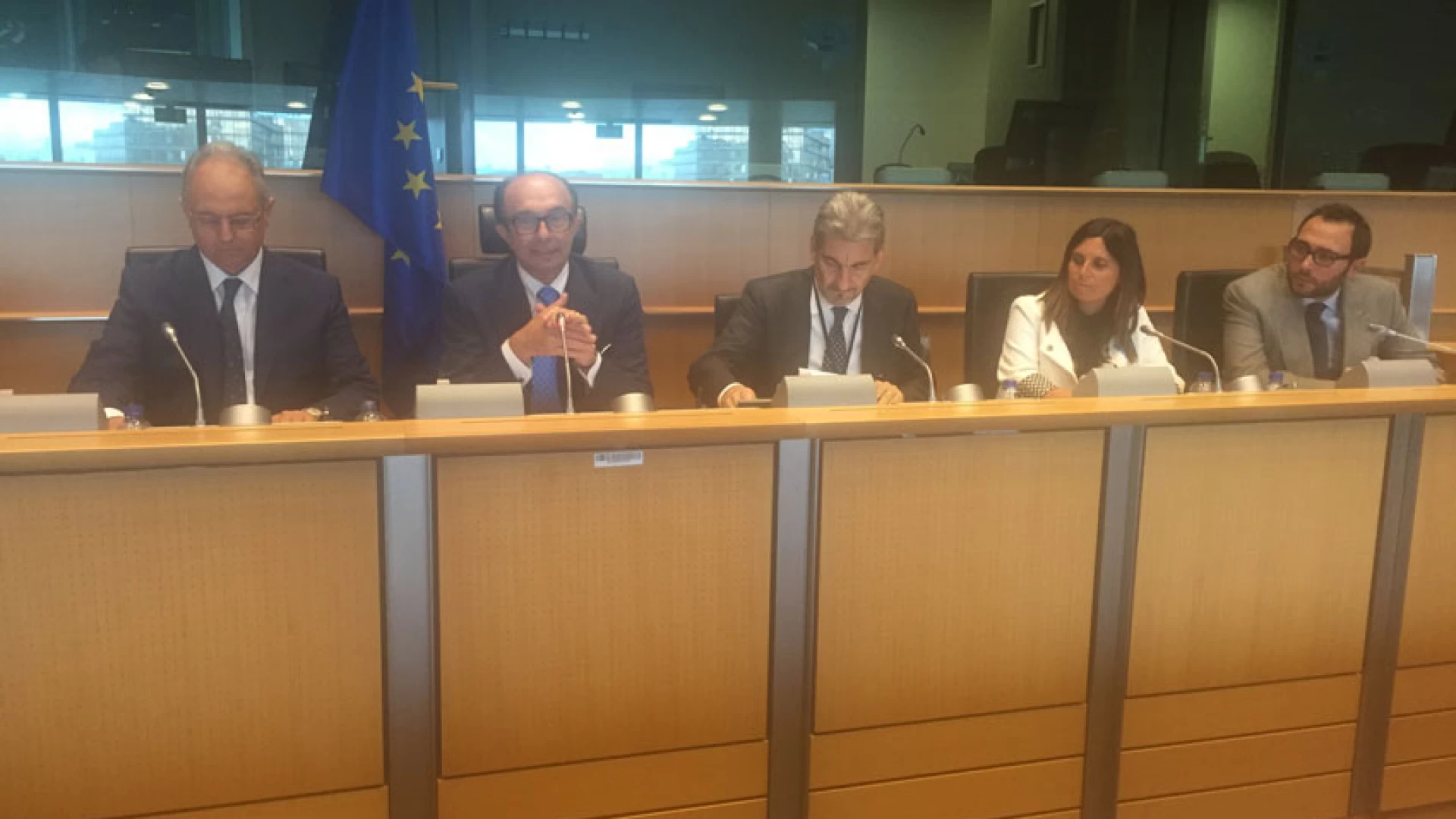 Bruxelles: Vincenzo Cotugno alla commissione Calre sugli immigrati. “Bisogna impegnarsi a sostegno dell’accoglienza”.