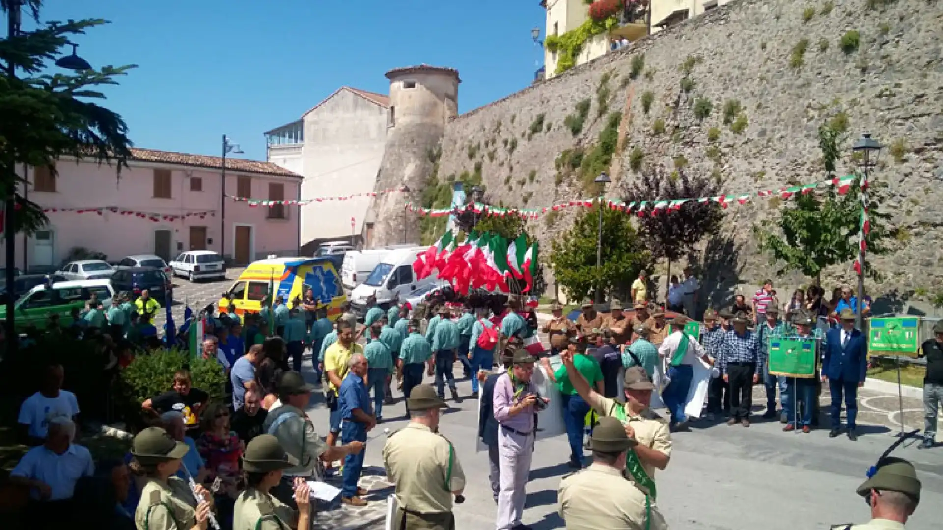 Fornelli: le immagini in esclusiva del Raduno Sezionale Alpini Molise nella photogallery di Franco Visco.