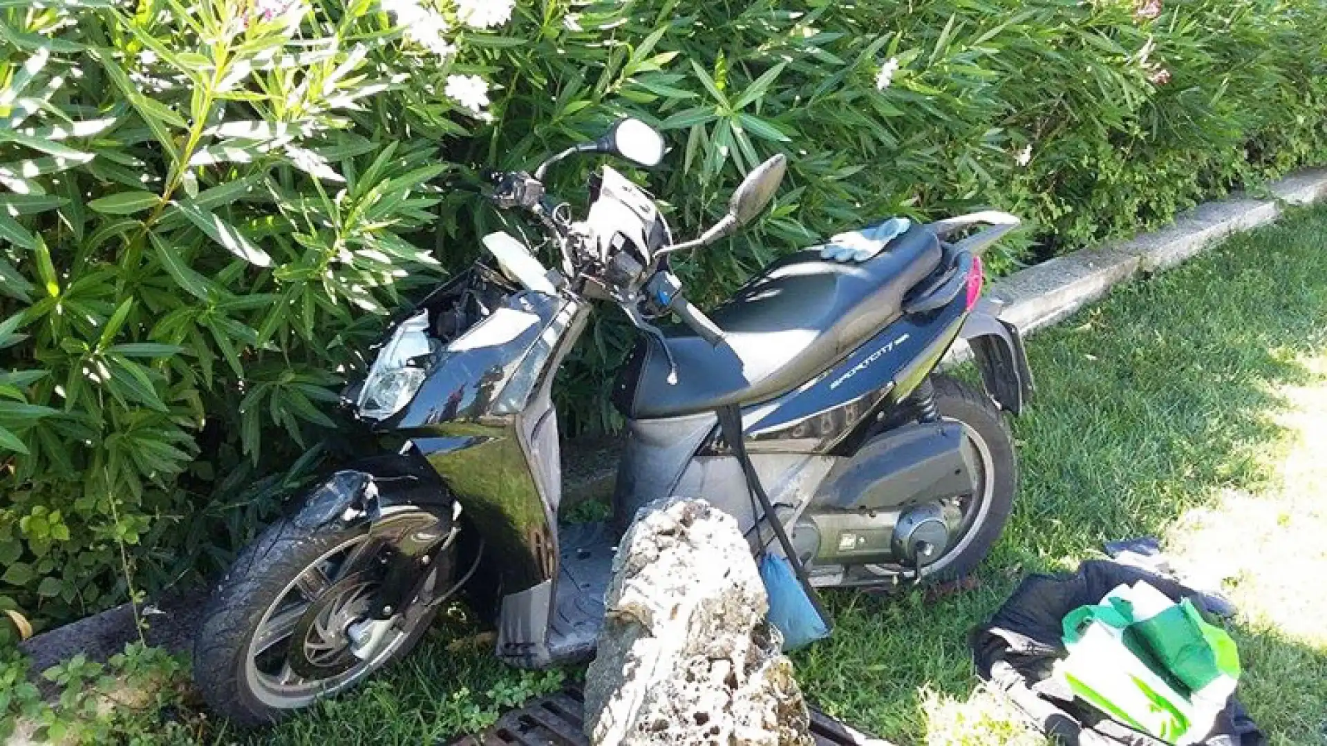 Venafro: scooter tampona furgone sulla statale 85. Traffico in tilt nei pressi dell’Hotel Dora.