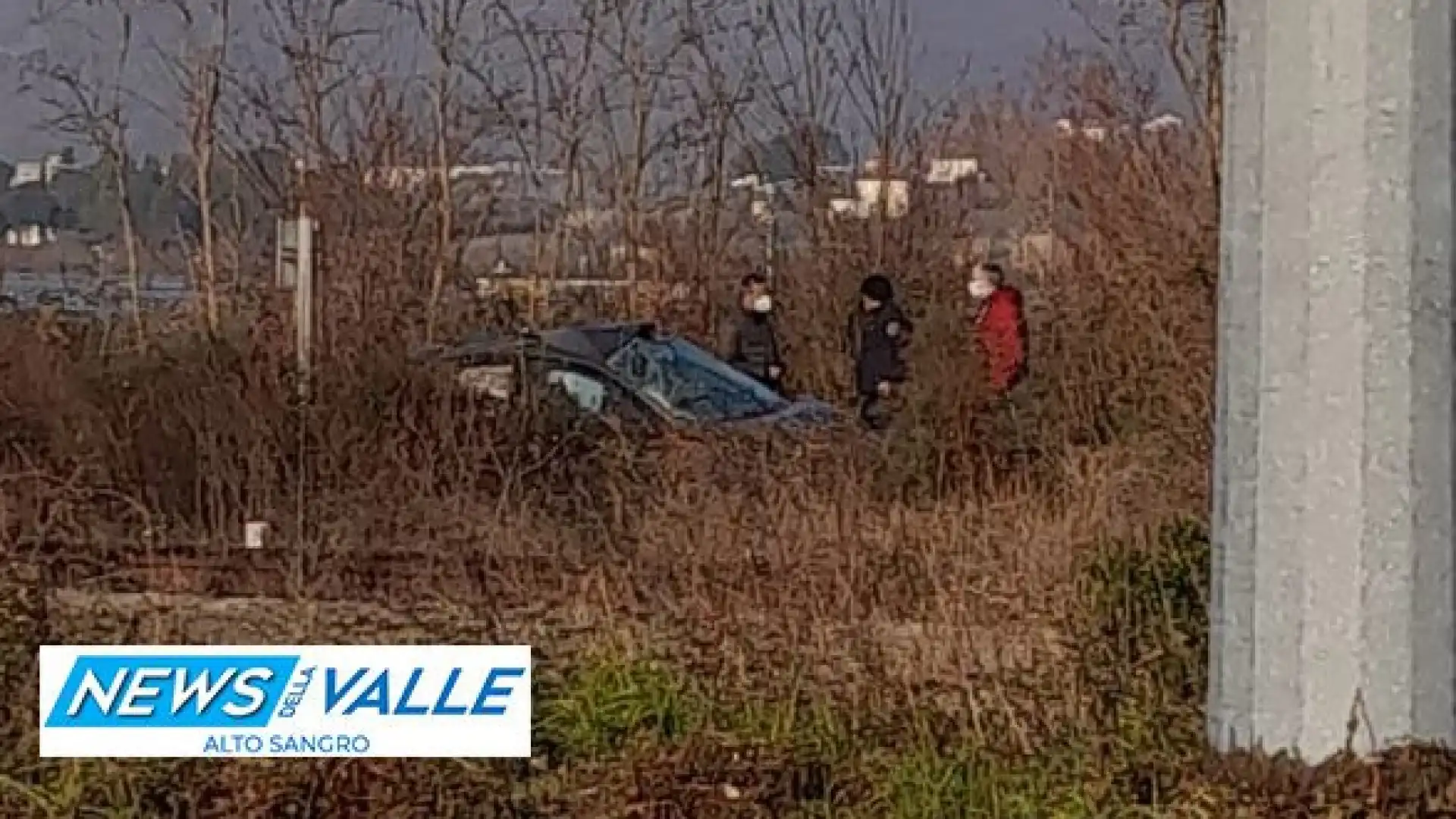 Pozzilli: terribile scontro auto-treno al passaggio a livello. Perde la vita una donna. Soccorsi in atto. Dinamica da chiarire.