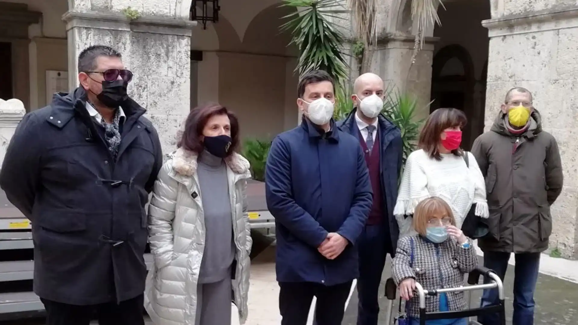 Isernia: sotto l’Albero di Natale arriva la nuova giunta del sindaco Castrataro. I nomi e gli incarichi affidati agli assessori.