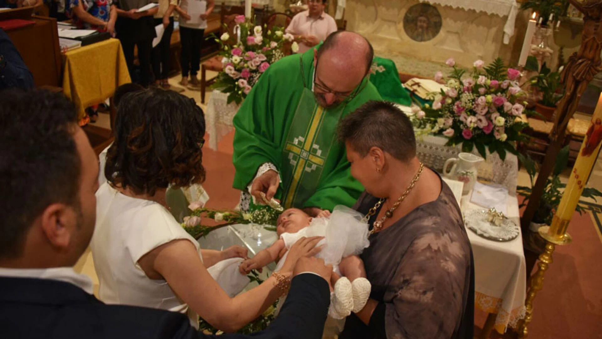 L'Angolo degli Auguri: Mariachiara Siravo riceve il sacramento del Battesimo. Gli auguri della redazione!!!