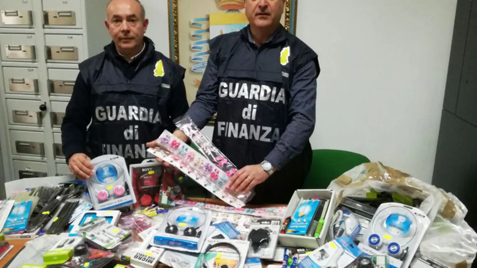 La Guardia di Finanza di Termoli sequestra prodotti non sicuri in diverse attività commerciali. Operazione da 25mila euro