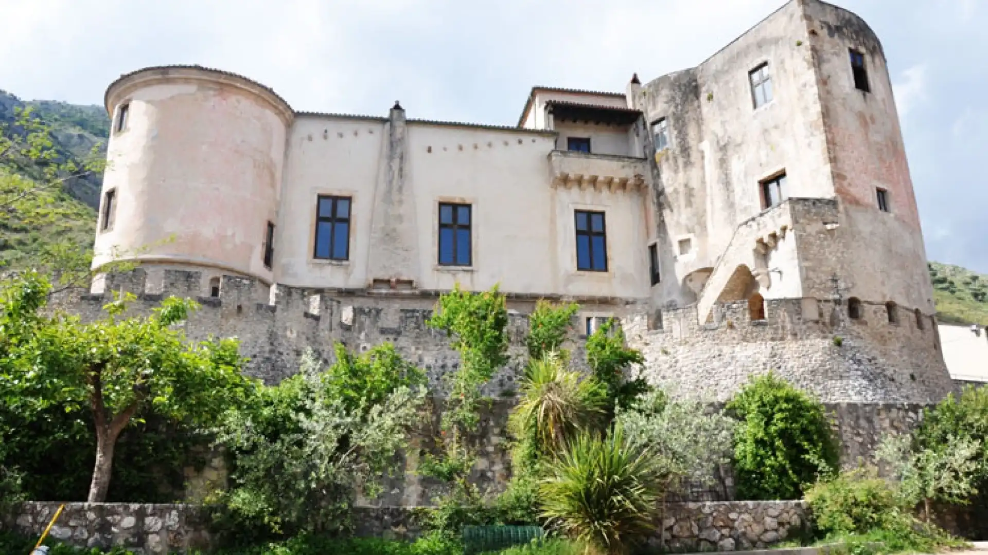 Vino, Olio e Arte patrimonio della cultura italiana. Al Castello Pandone di Venafro la giornata di approfondimento promossa dall’Ais.