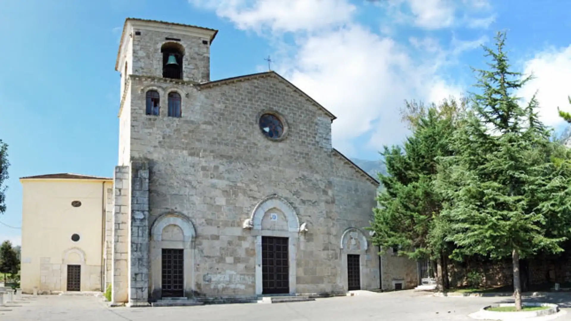 Venafro: celebrati nel pomeriggio di ieri i funerali di Enrico Falcinelli. Per lui una folla commossa e tanti palloncini colorati in cielo.