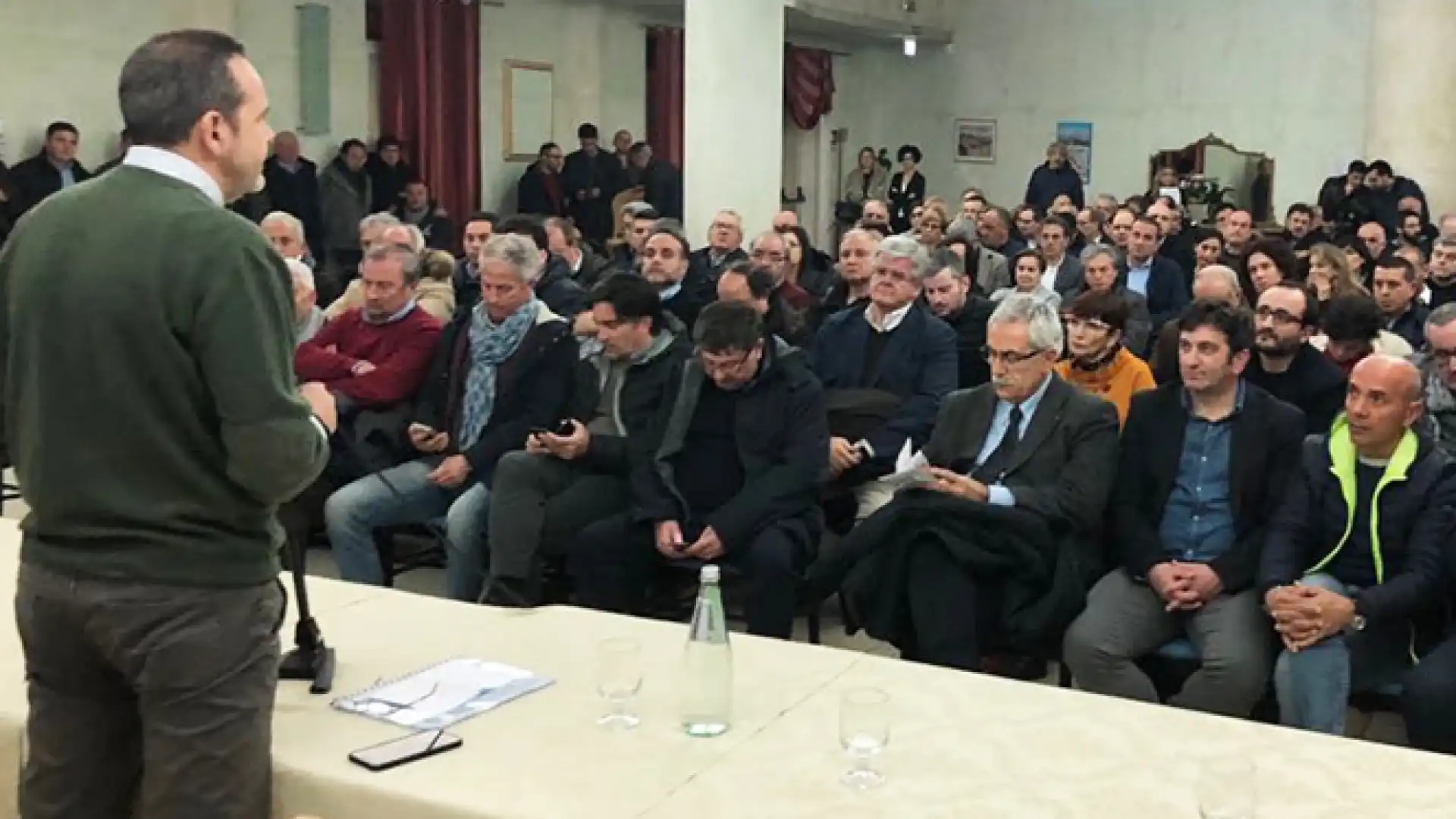 I sindaci lanciano il Frattura Bis. Numerosi gli amministratori di tutta la regione Molise pronti a ridare fiducia al governatore. Riunione molto partecipata nella serata di ieri.