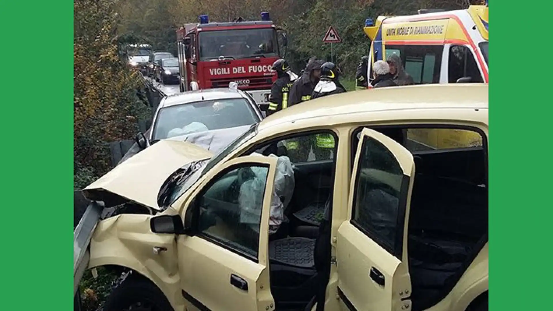 Capriati al Volturno: frontale tra due autovetture in direzione Capriati. L’incidente avvenuto questa mattina. Provvidenziale l’intervento dei Vigili del Fuoco distaccamento di Venafro.