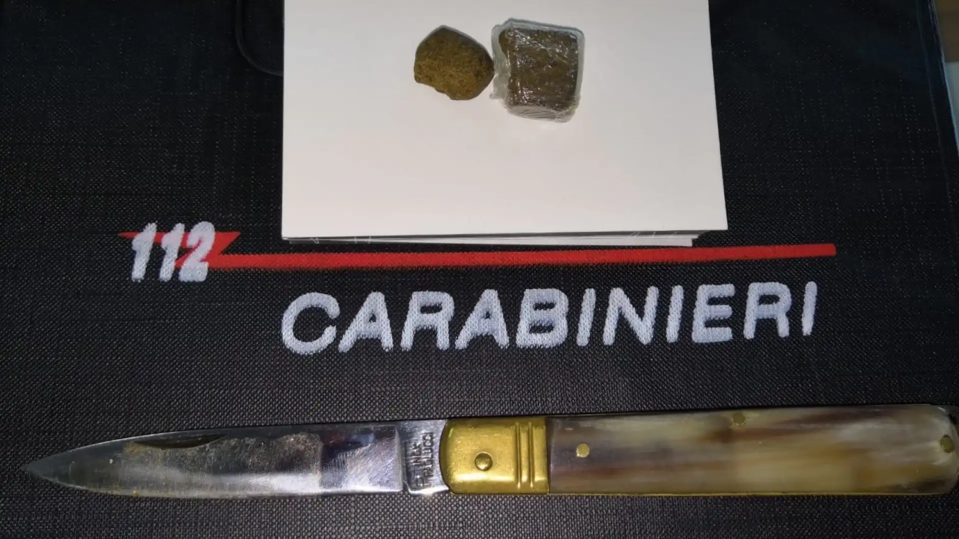 AGNONE: I Carabinieri di Agnone sorprendono un giovane della provincia di Chieti con Hashish ed un coltello a serramanico.