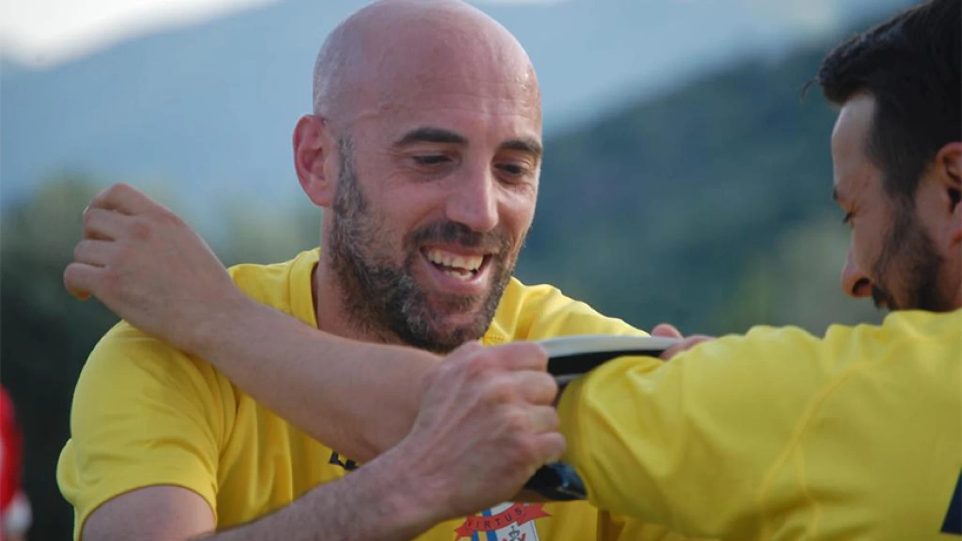 L’ultimo dei romantici del calcio molisano appende le scarpette al chiodo. Domenica il Pozzilli ha salutato il capitano Massimiliano Lanni.