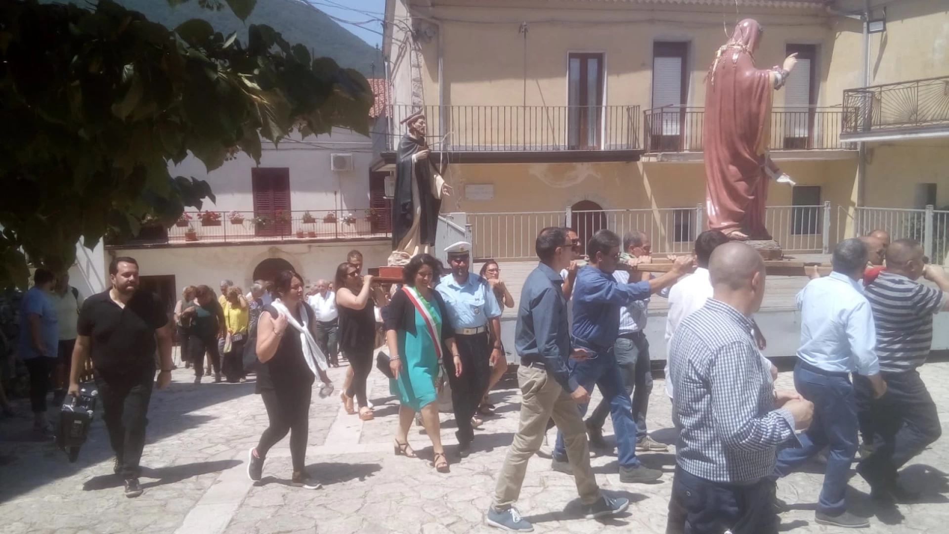 Pellegrinaggio a piedi Colli - Selvone in onore di Sant''Anna. Oltre 50 fedeli collesi a Filignano. Guarda le foto dell'evento