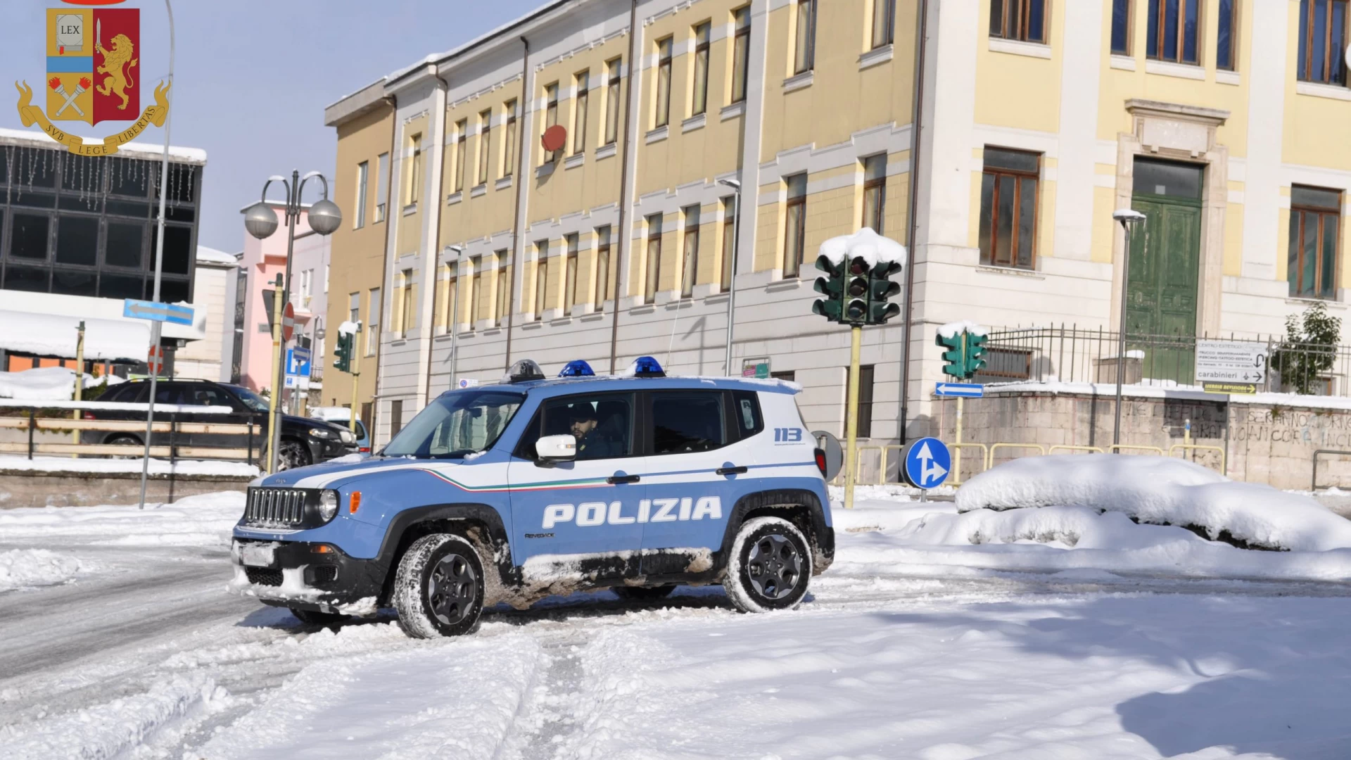 La Polizia continua l’operato per l’emergenza neve su tutto il territorio provinciale.