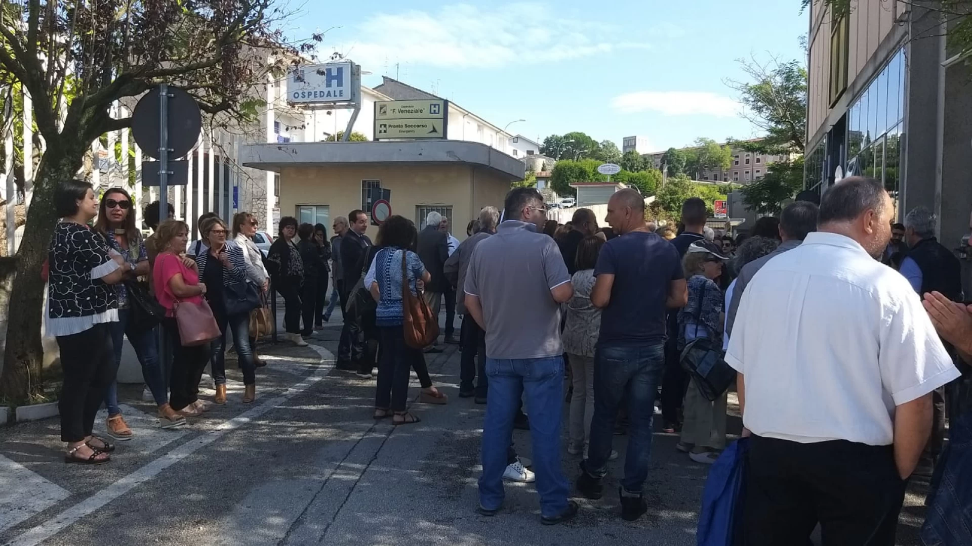 Isernia: al via la manifestazione salva reparto di senologia. Guarda il video.