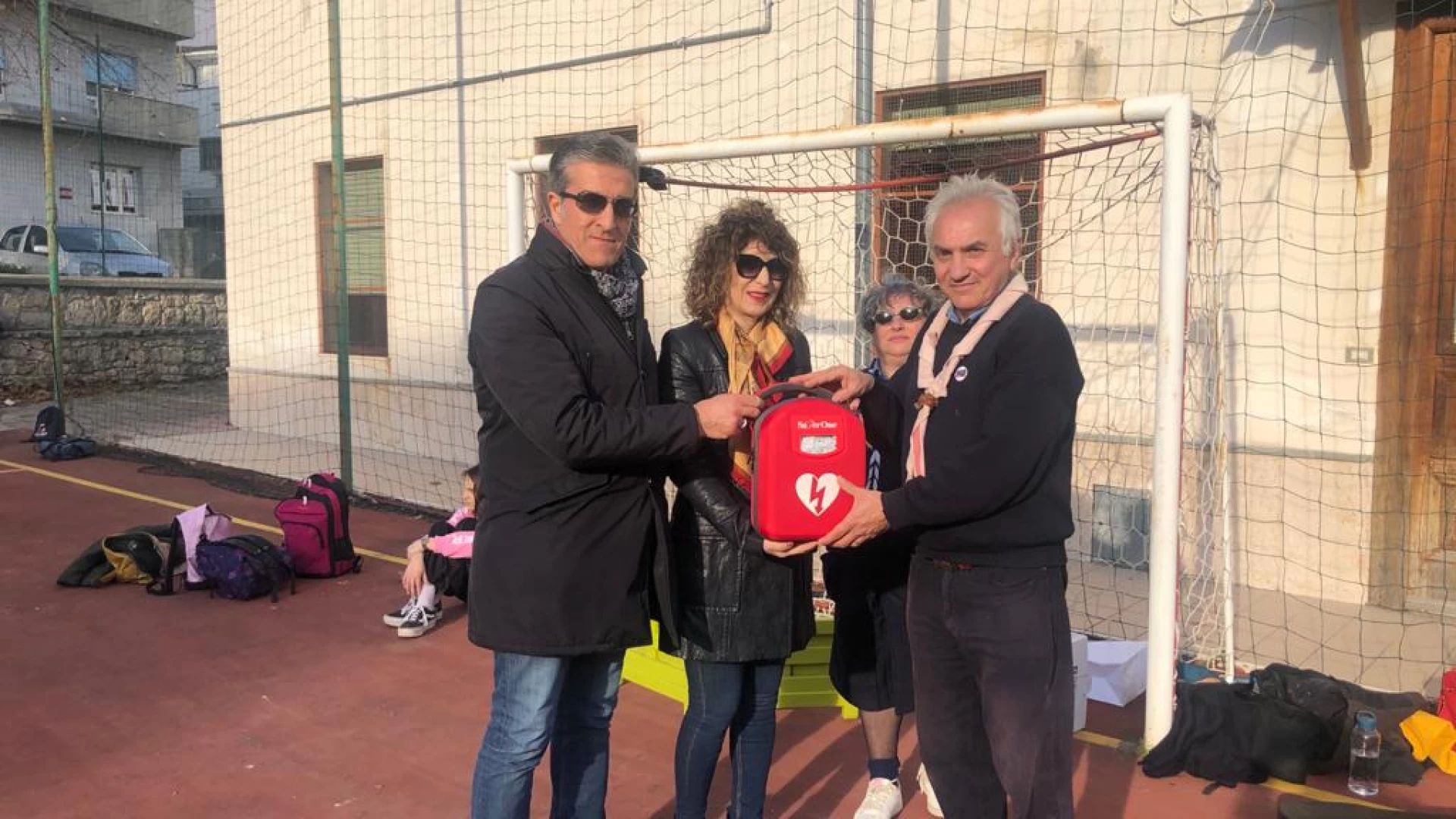 Cinquantennale di “Isernia Uno” Defibrillatore pediatrico agli scout