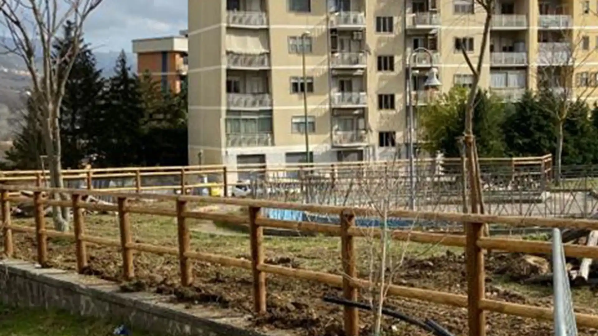 Isernia: avviati interventi per il decoro urbano e verde pubblico a San Lazzaro e lungo Corso Garibaldi.