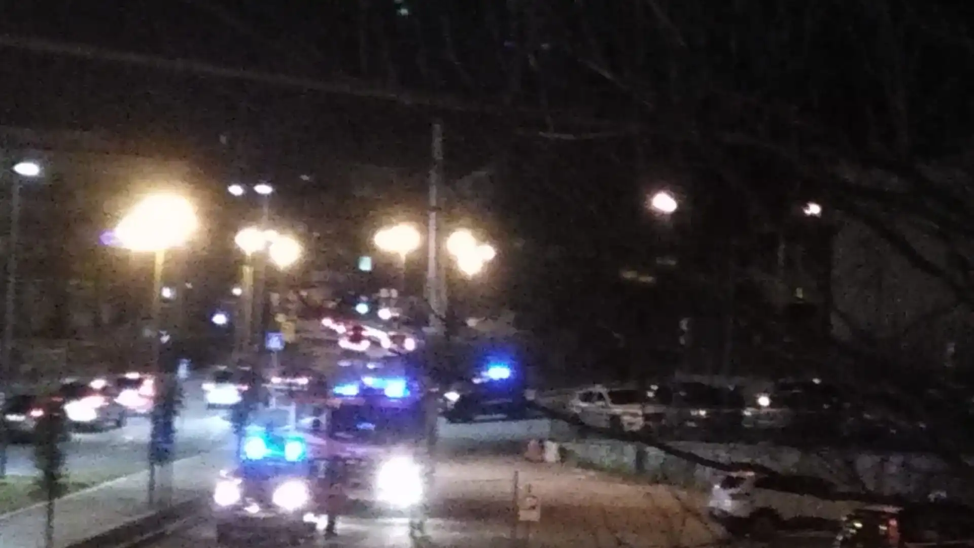 Isernia: rivolta al Carcere. Detenuti sul muro di cinta tentano l’evasione. Struttura presidiata dalle Forze dell’Ordine.