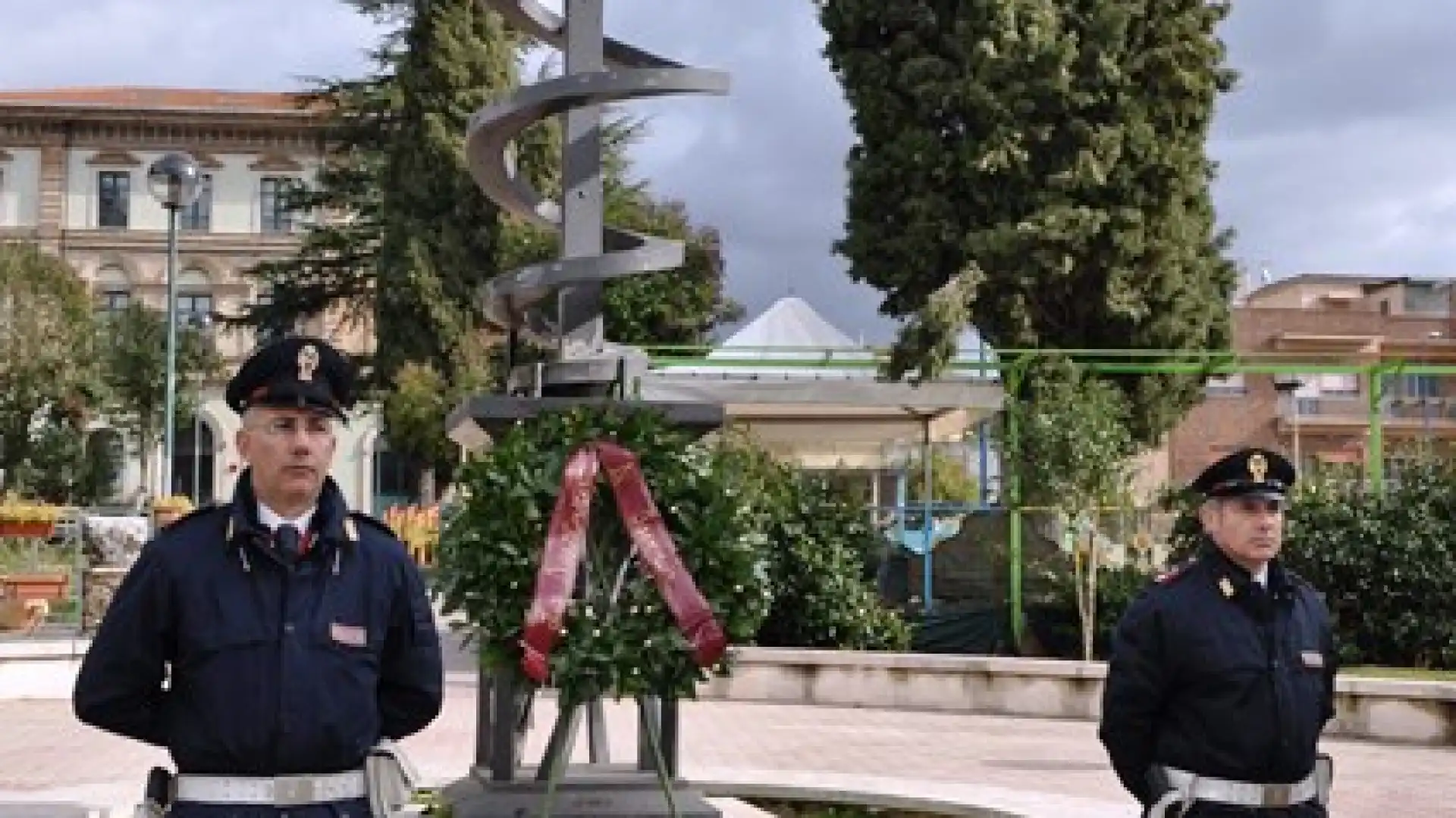 Isernia: cerimonia in via Giovanni Palatucci. Scoperta targa in ricordo del Questore di Fiume. Guarda il video